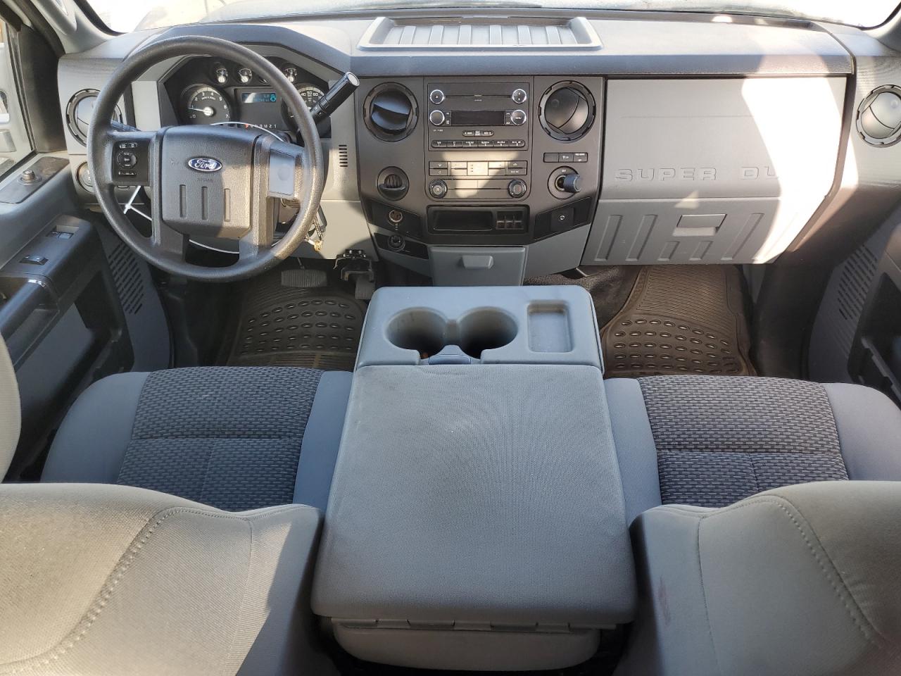 2014 Ford F250 Super Duty White vin: 1FT7X2A68EEA74706