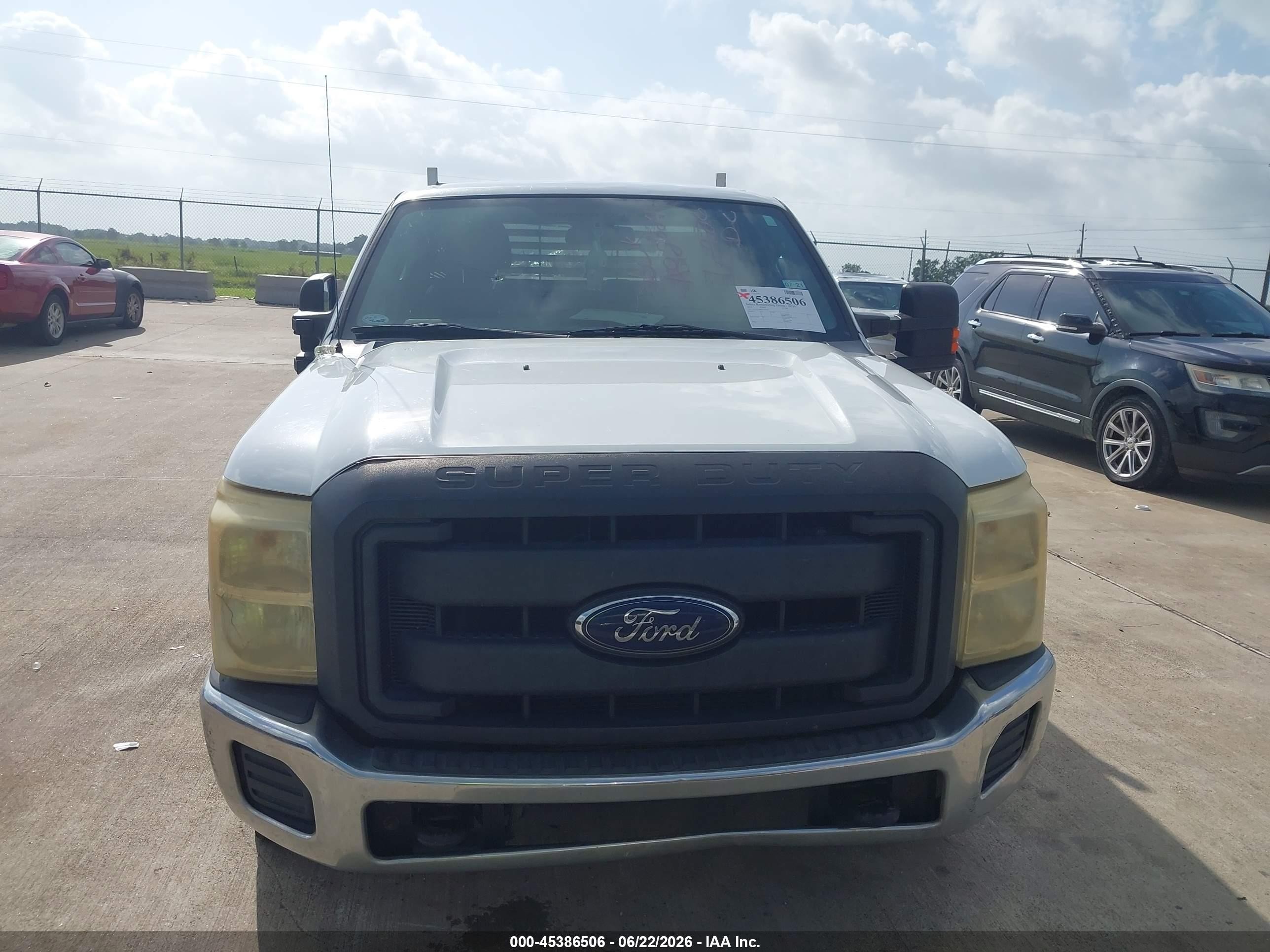 2014 Ford F-250 Xl White vin: 1FT7X2A68EEA92624