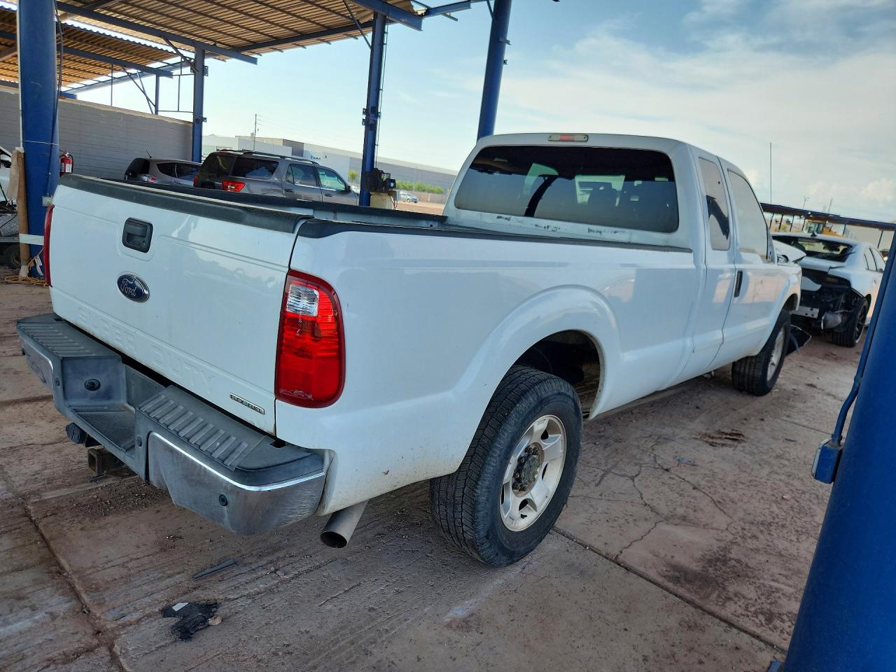 2015 Ford F250 Super Duty White vin: 1FT7X2A68FEB94782