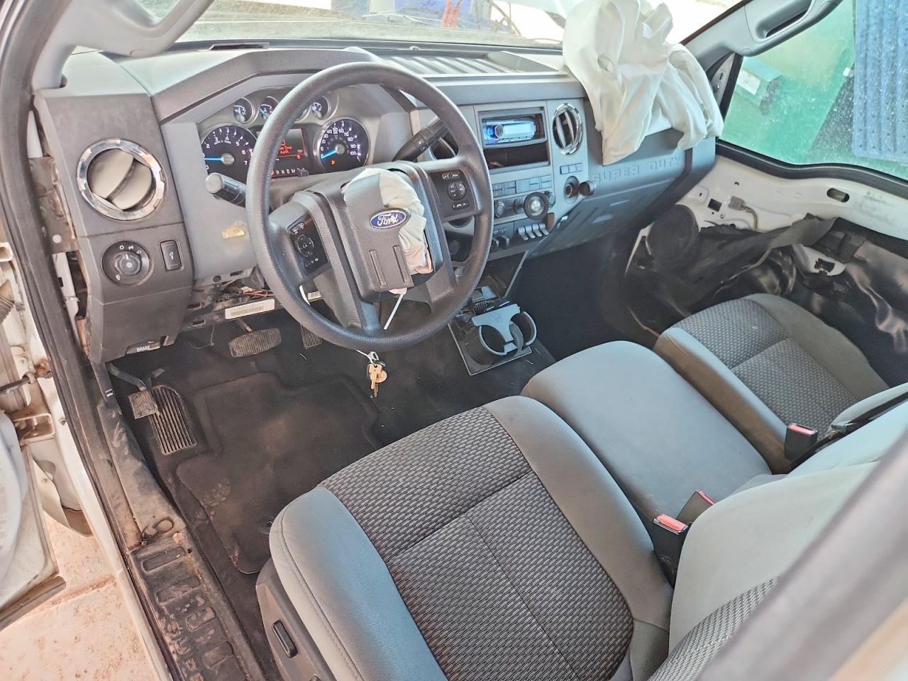2015 Ford F250 Super Duty White vin: 1FT7X2A68FEB94782