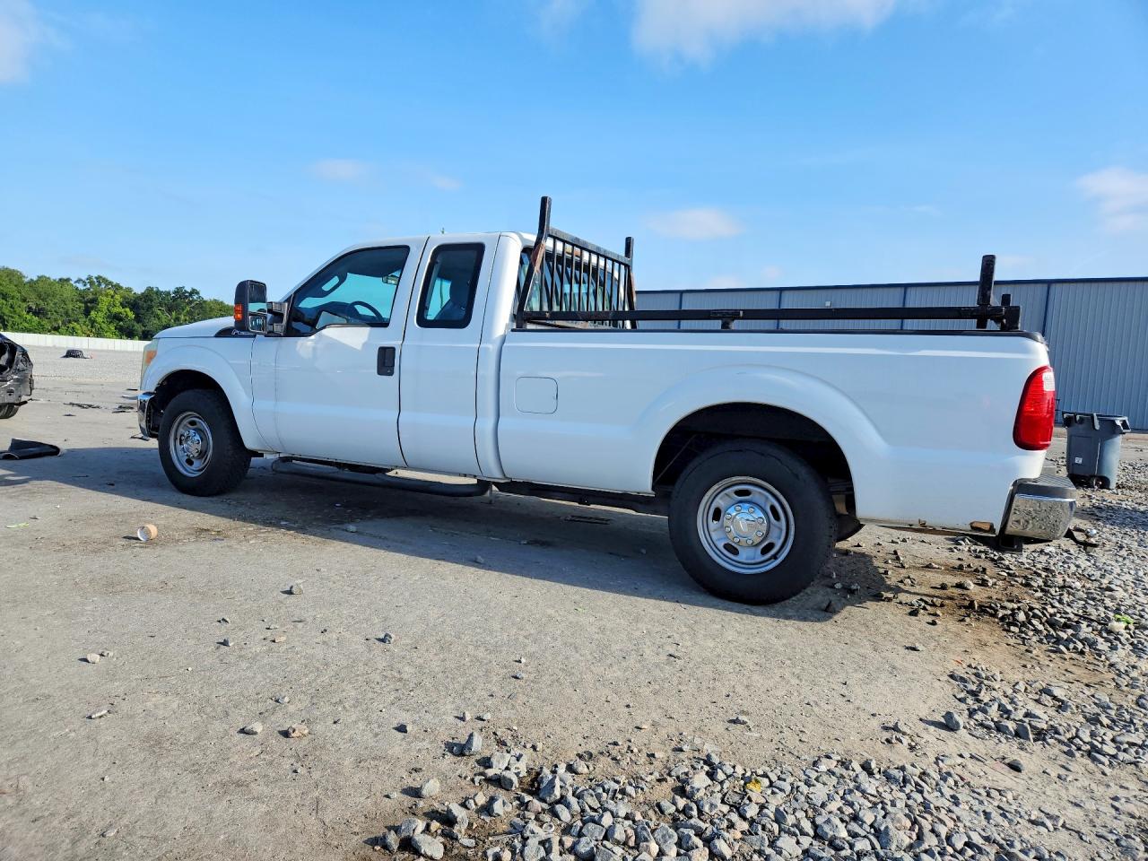2011 Ford F250 Super Duty White vin: 1FT7X2A69BEC44518