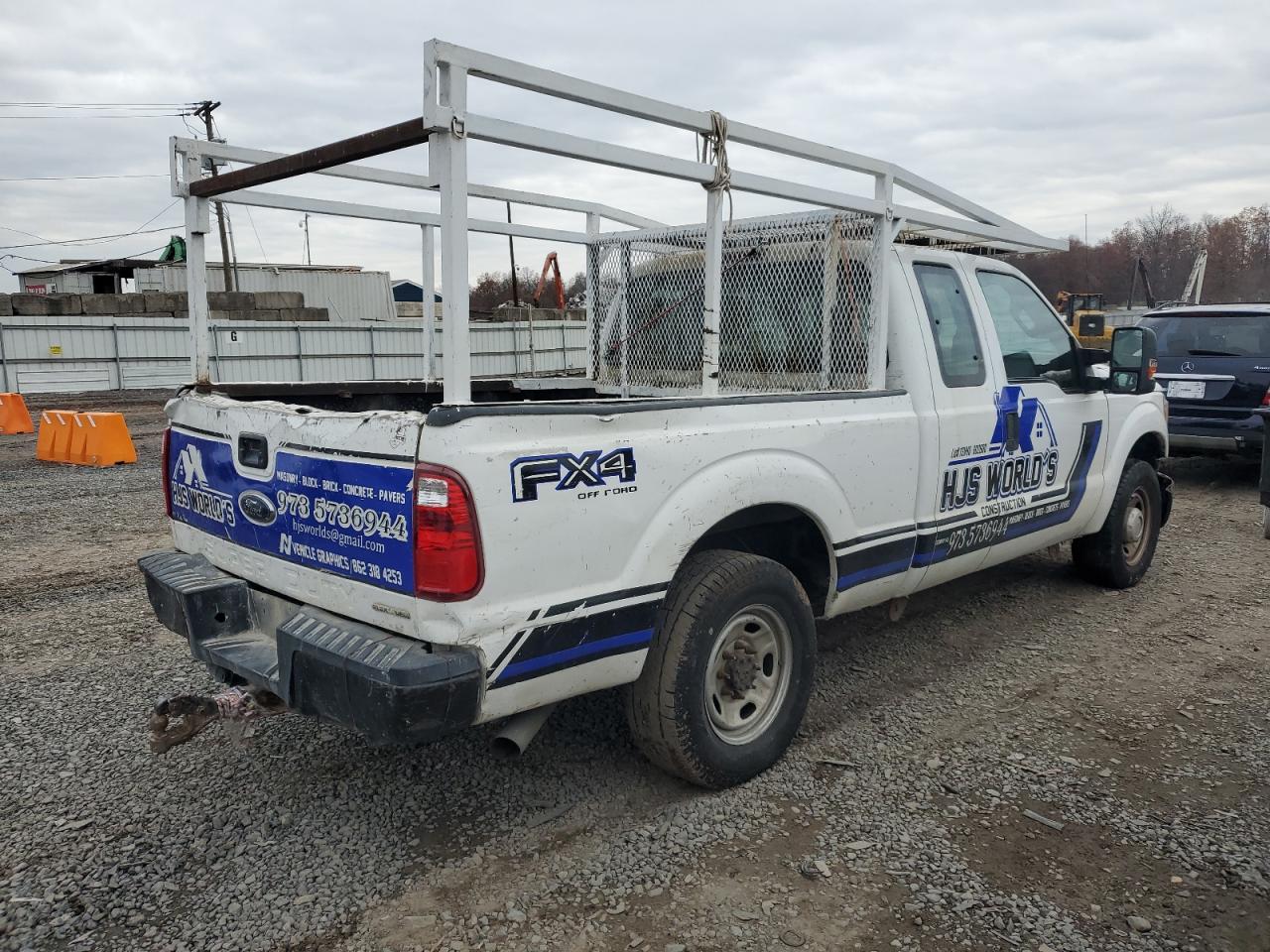 2014 Ford F250 Super Duty White vin: 1FT7X2A69EEB69632