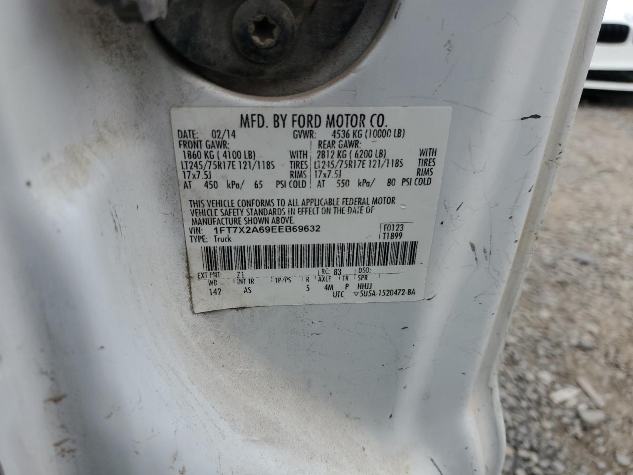 2014 Ford F250 Super Duty White vin: 1FT7X2A69EEB69632