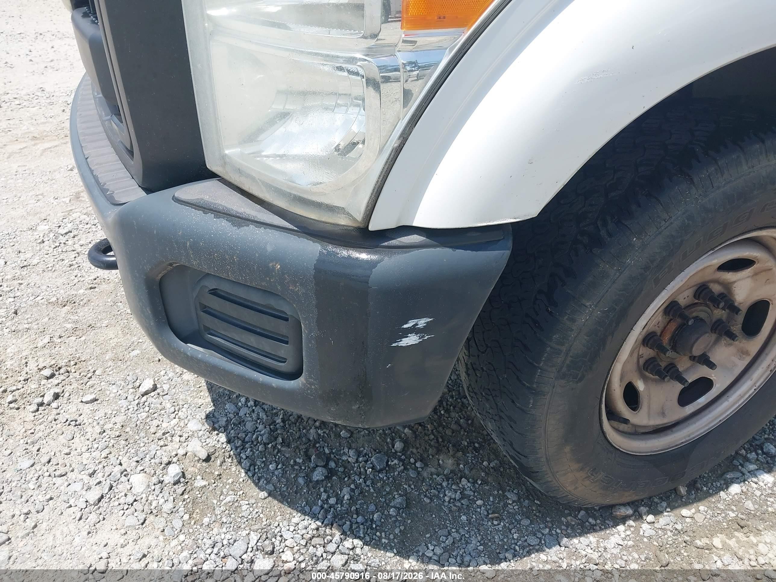 2012 Ford F-250 Xl White vin: 1FT7X2A6XCEA19655