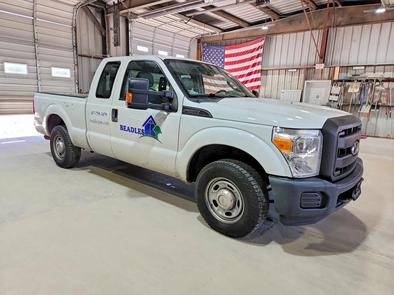 2015 Ford F250 Super Duty White vin: 1FT7X2A6XFEB63775