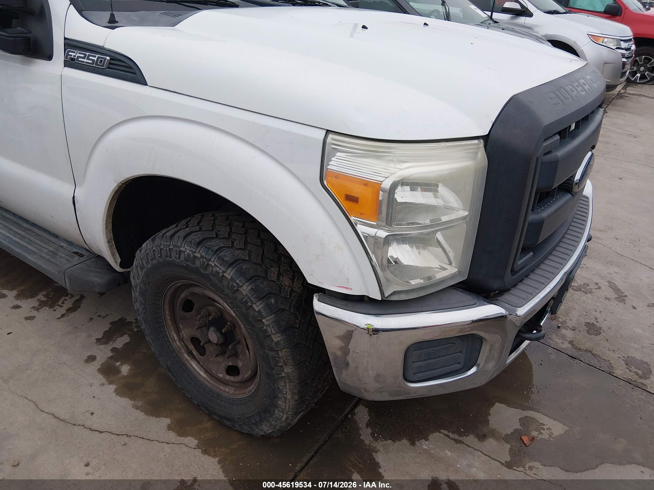 2015 Ford F-250 Xl Белый vin: 1FT7X2A6XFEB87221