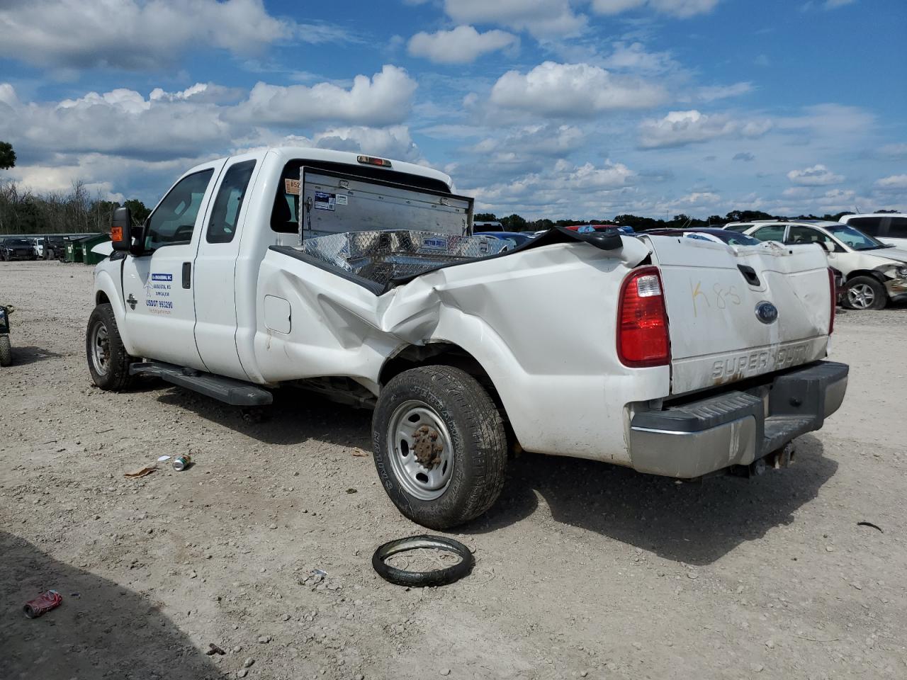 2015 Ford F250 Super Duty White vin: 1FT7X2AT0FEB03896