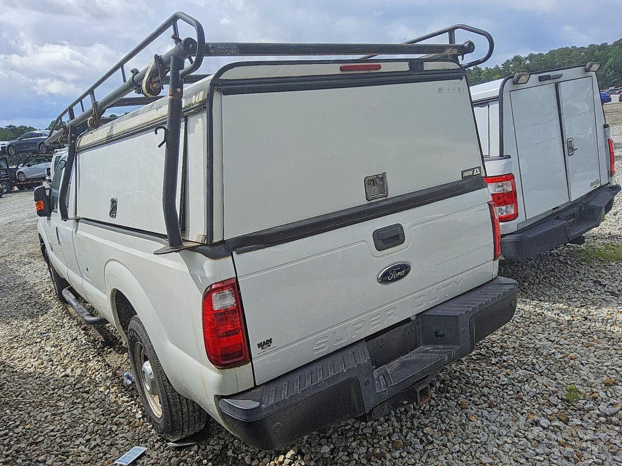 2013 Ford F250 Super Duty White vin: 1FT7X2AT3DEB29874