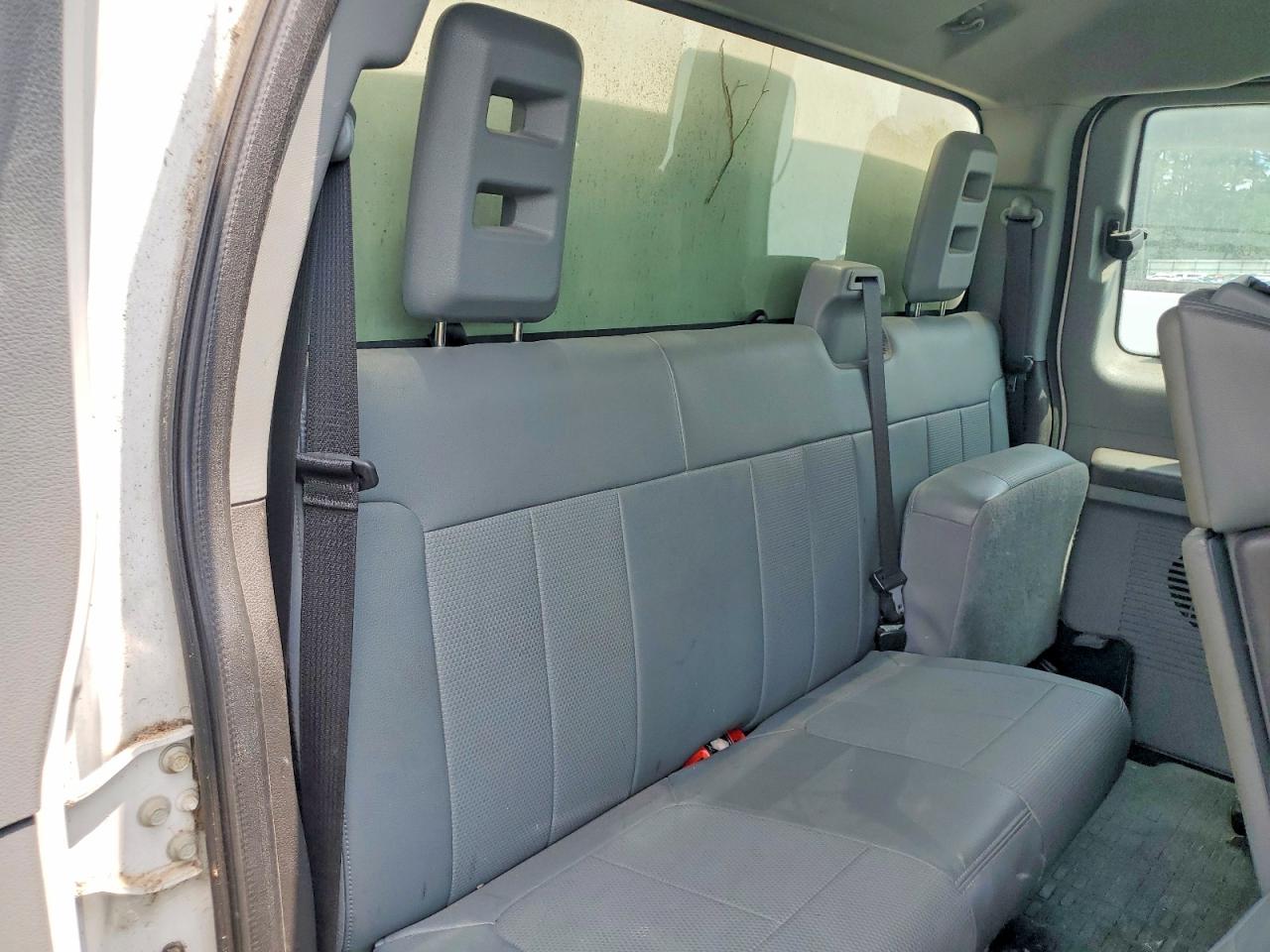 2013 Ford F250 Super Duty White vin: 1FT7X2AT3DEB29874