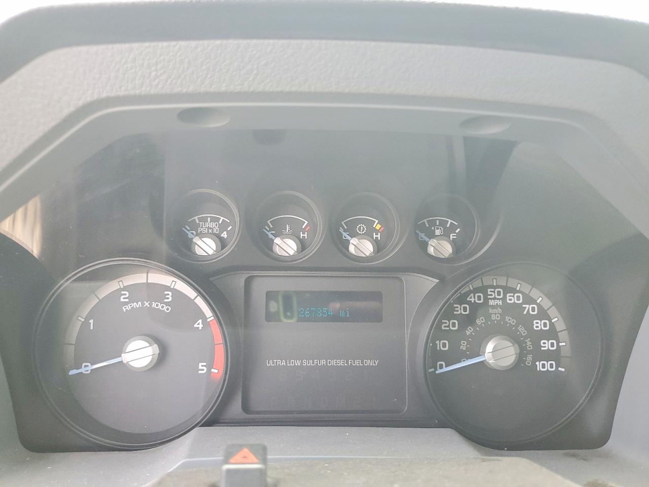 2013 Ford F250 Super Duty White vin: 1FT7X2AT3DEB29874