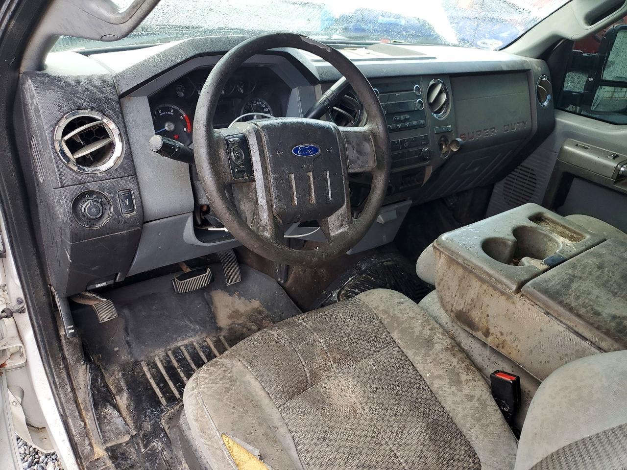 2011 Ford F250 Super Duty White vin: 1FT7X2AT4BEB05225