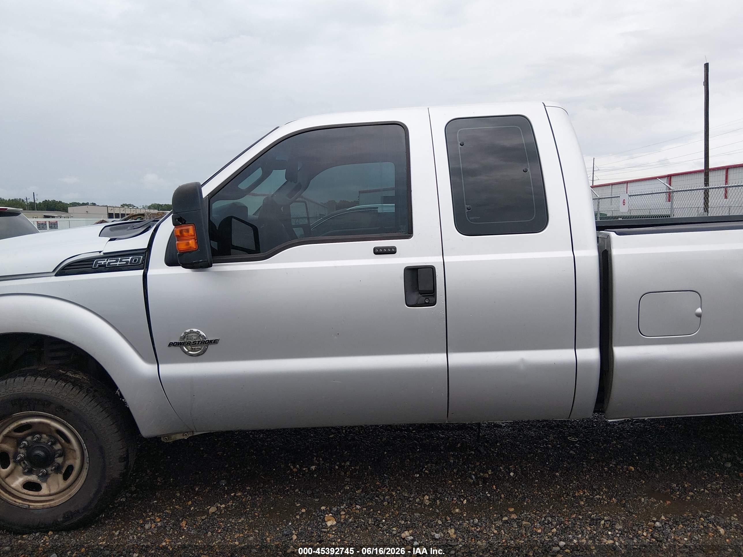 2014 Ford F-250 Lariat/xl/xlt Silver vin: 1FT7X2AT6EEB46654