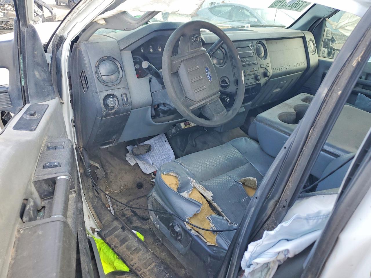 2015 Ford F250 Super Duty White vin: 1FT7X2AT8FEB92942