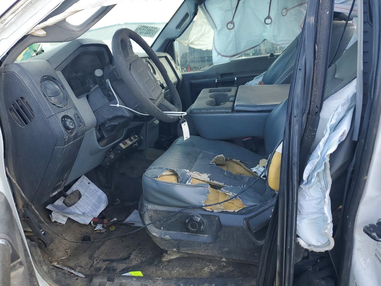2015 Ford F250 Super Duty White vin: 1FT7X2AT8FEB92942