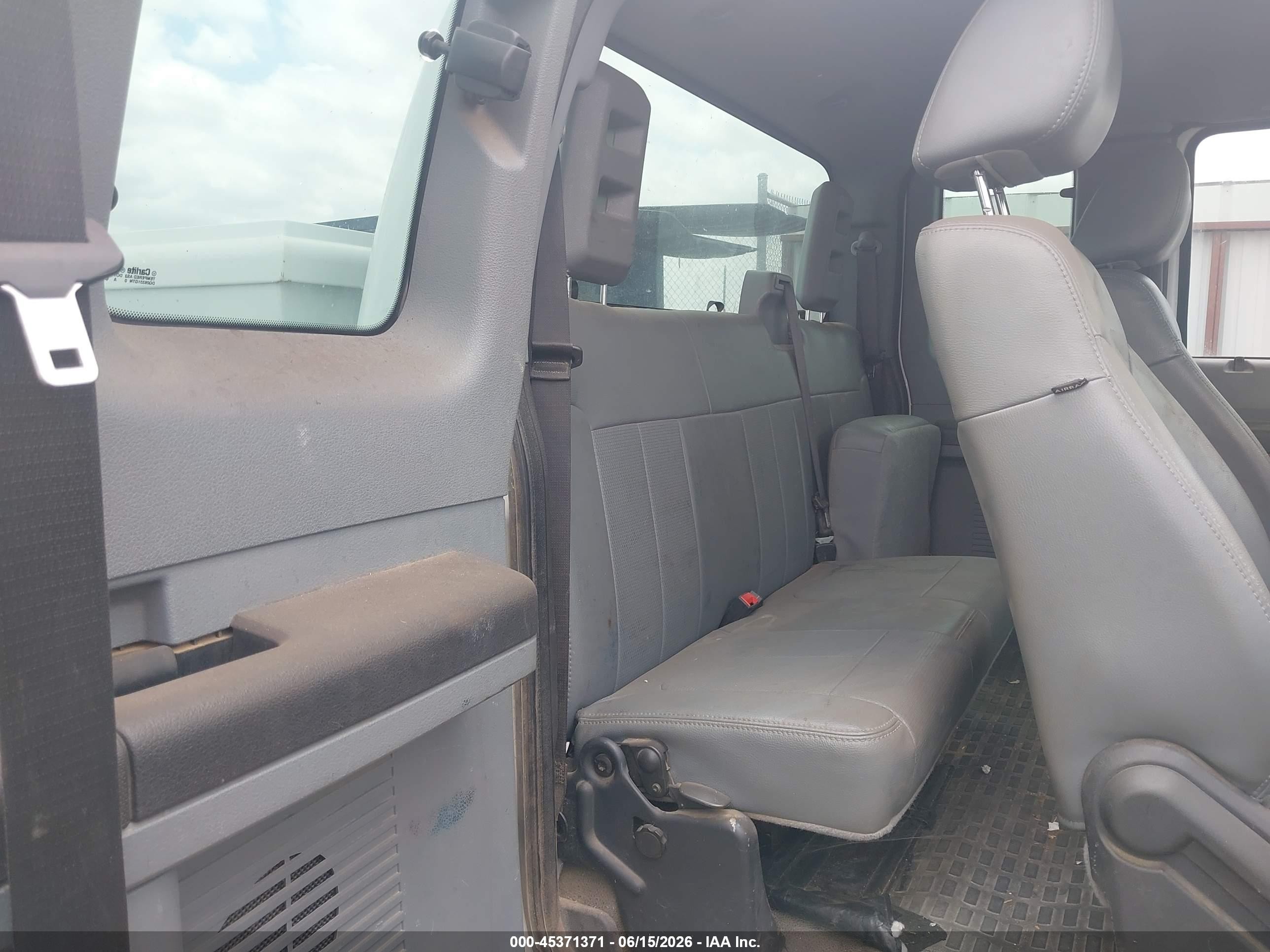 2011 Ford Super Duty F-250 Srw Xl White vin: 1FT7X2B60BEB23813