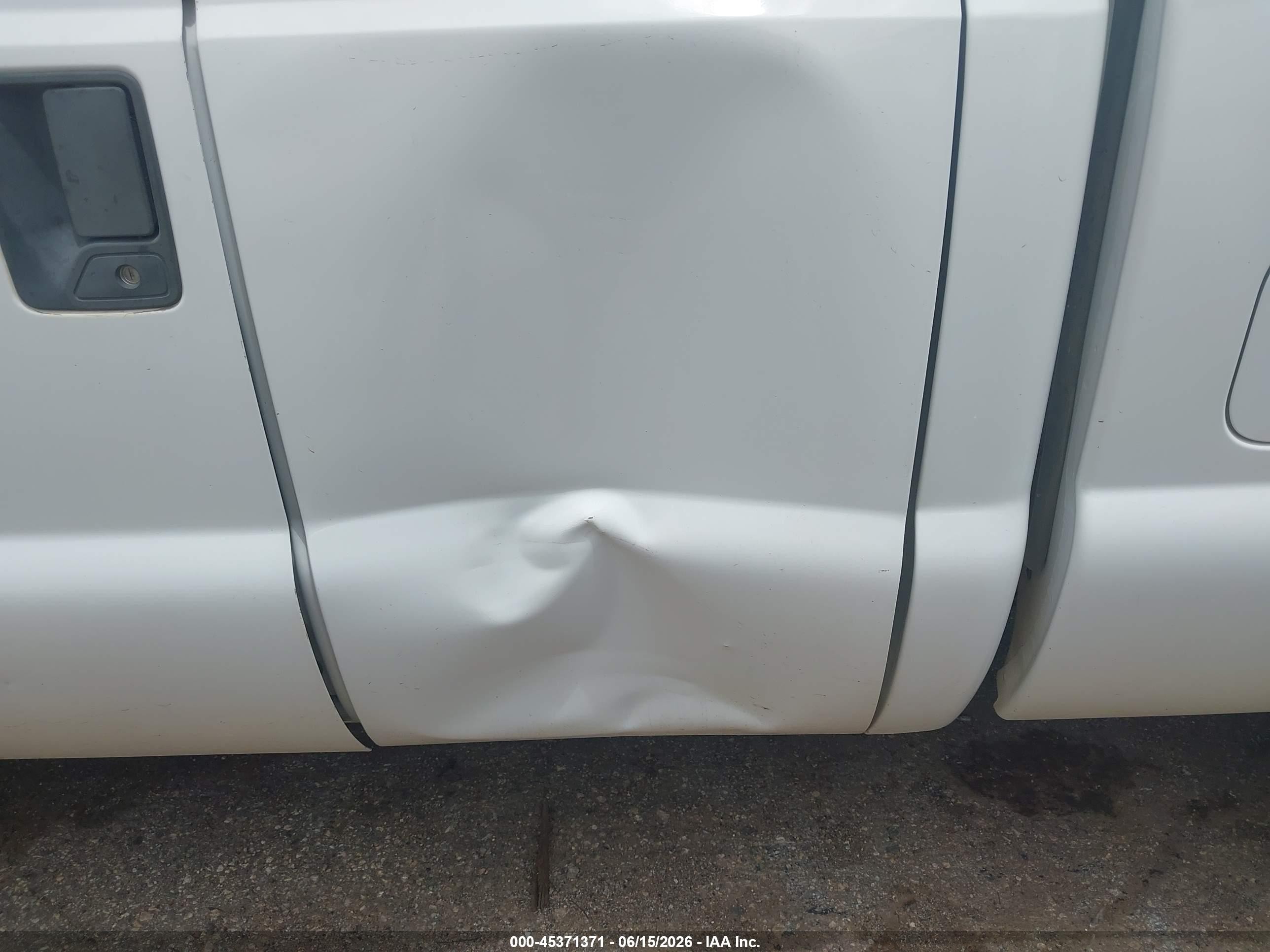 2011 Ford Super Duty F-250 Srw Xl White vin: 1FT7X2B60BEB23813