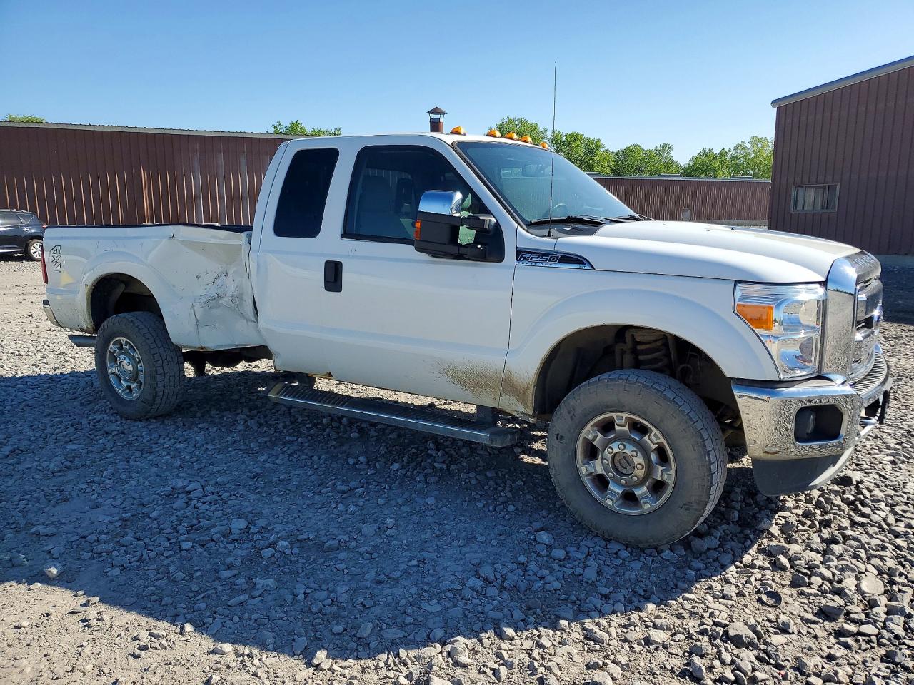 2015 Ford F250 Super Duty White vin: 1FT7X2B60FEB76372