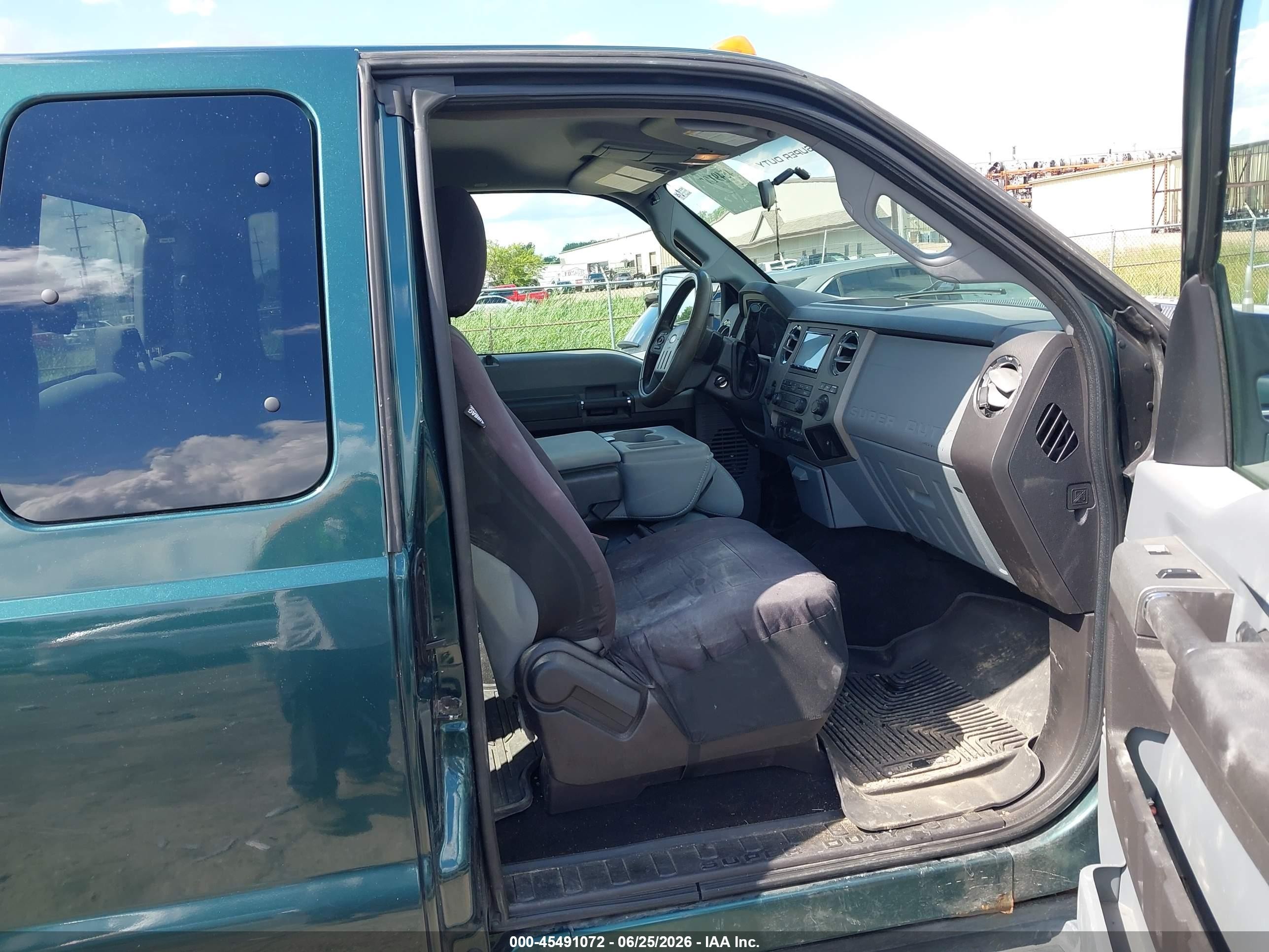2011 Ford Super Duty F-250 Srw Lariat/xl/xlt Green vin: 1FT7X2B61BEA87579
