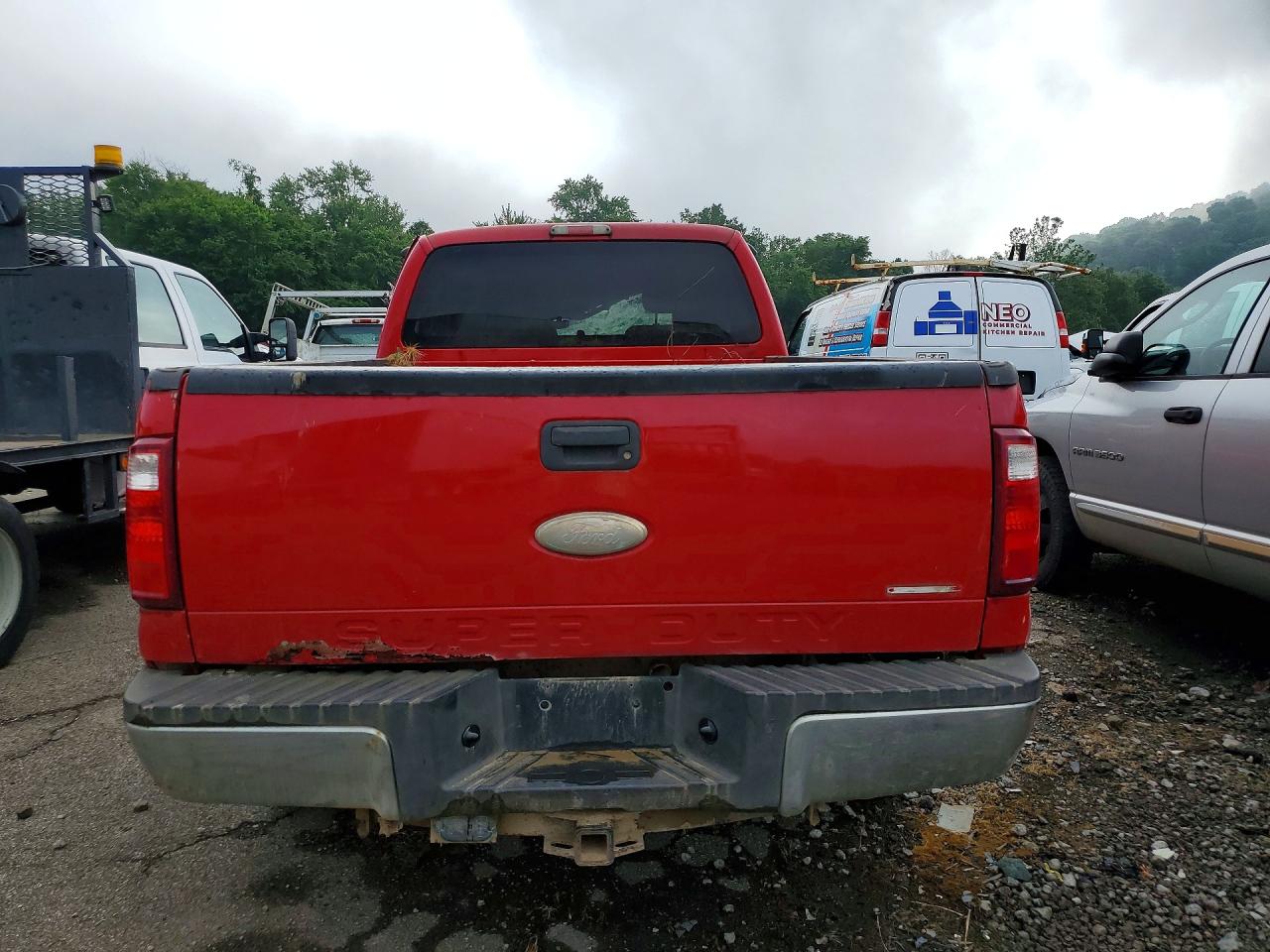 2012 Ford F250 Super Duty Red vin: 1FT7X2B61CEA96087