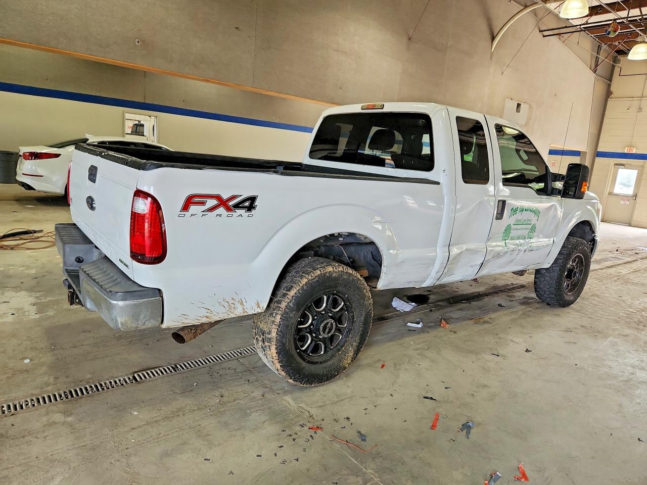 2013 Ford F250 Super Duty White vin: 1FT7X2B61DEB72649