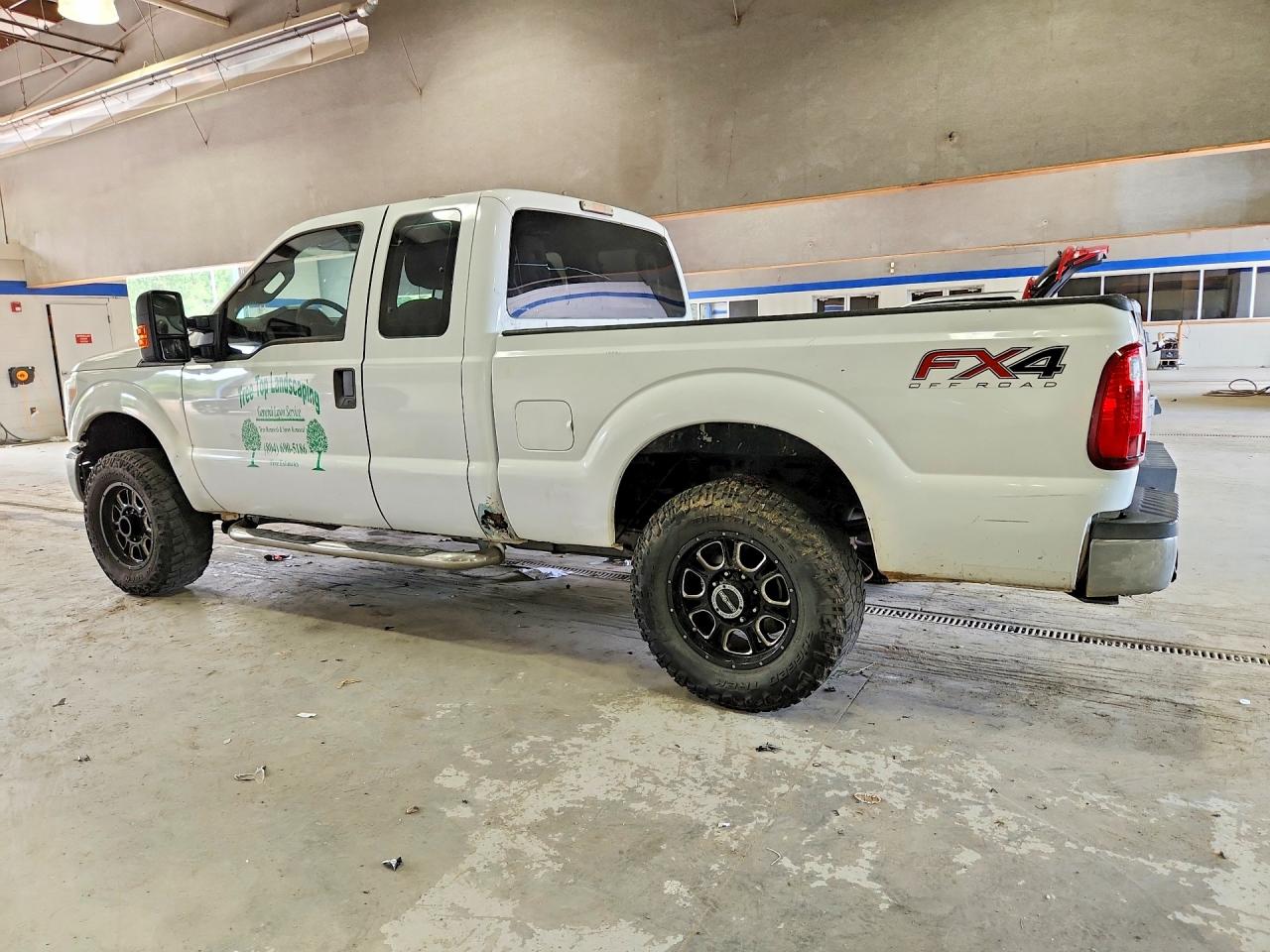 2013 Ford F250 Super Duty White vin: 1FT7X2B61DEB72649