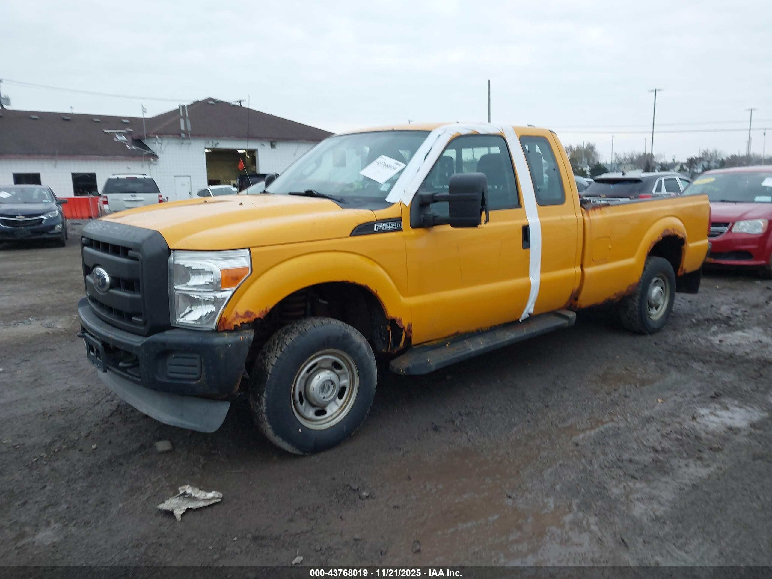 2011 Ford F-250 Xl Yellow vin: 1FT7X2B62BEA70600