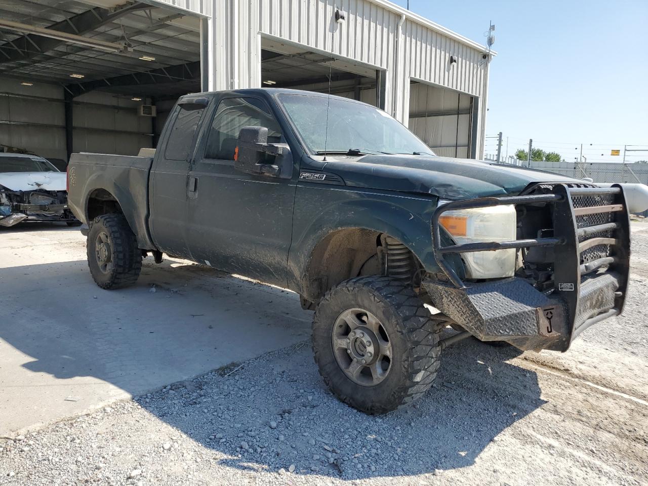 2011 Ford F250 Super Duty Green vin: 1FT7X2B62BEB82118
