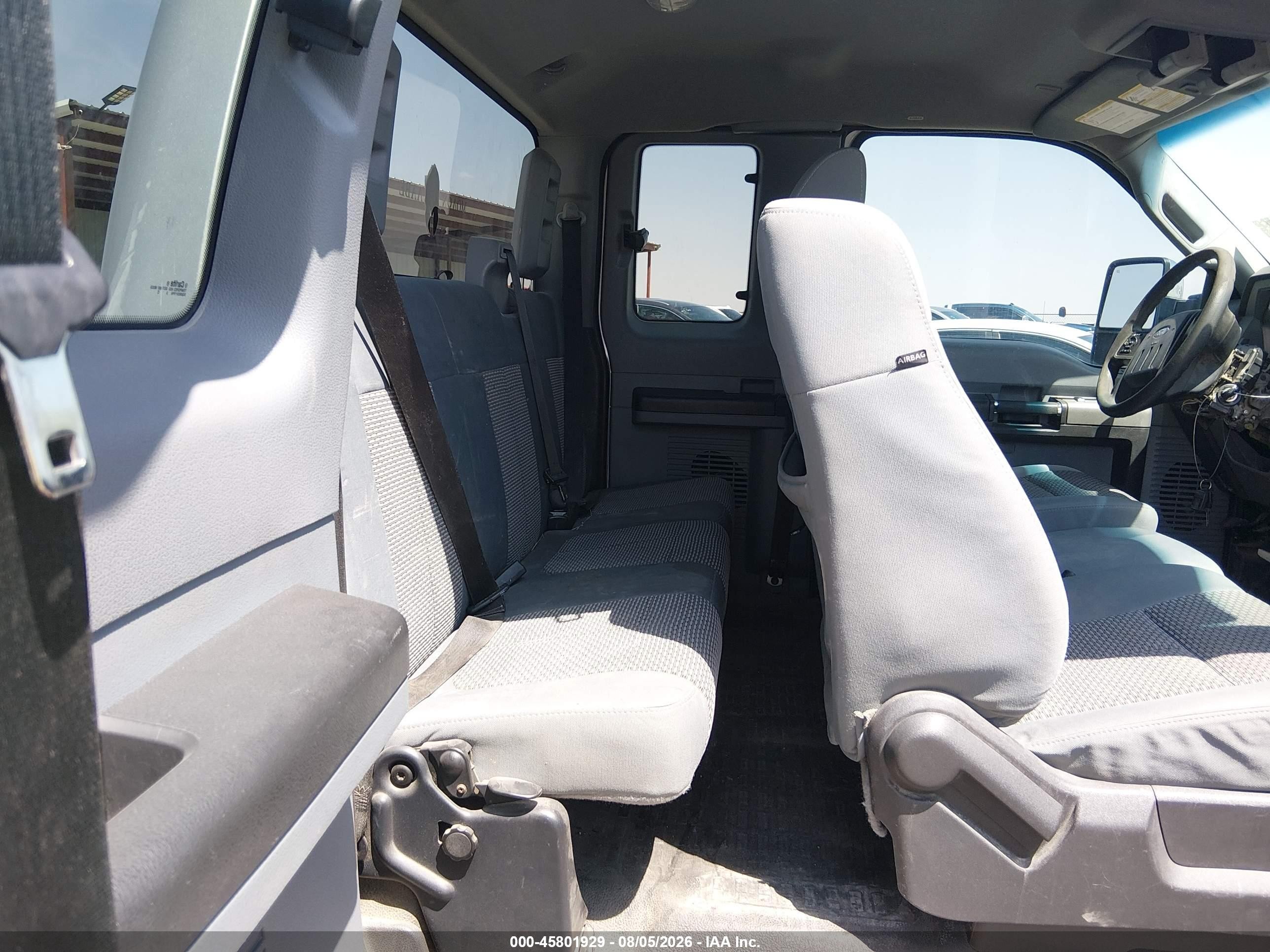 2013 Ford F-250 Xlt Silver vin: 1FT7X2B62DEB58419