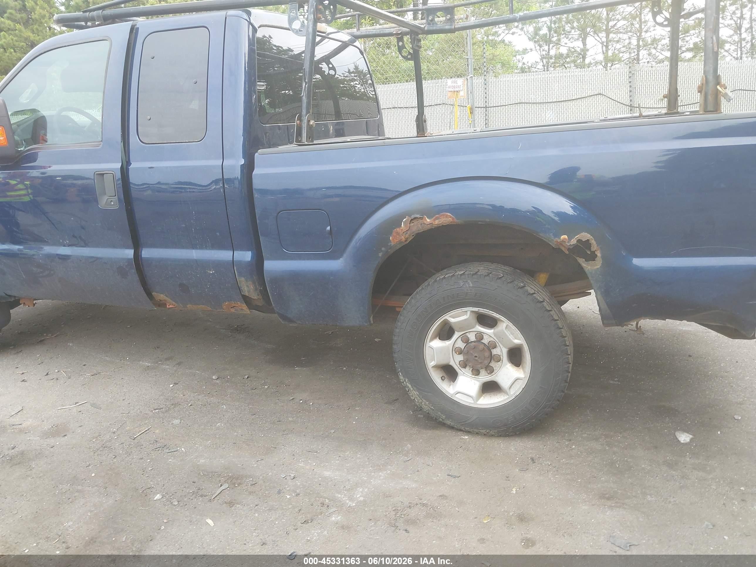 2011 Ford Super Duty F-250 Srw Xlt Blue vin: 1FT7X2B63BEA03679