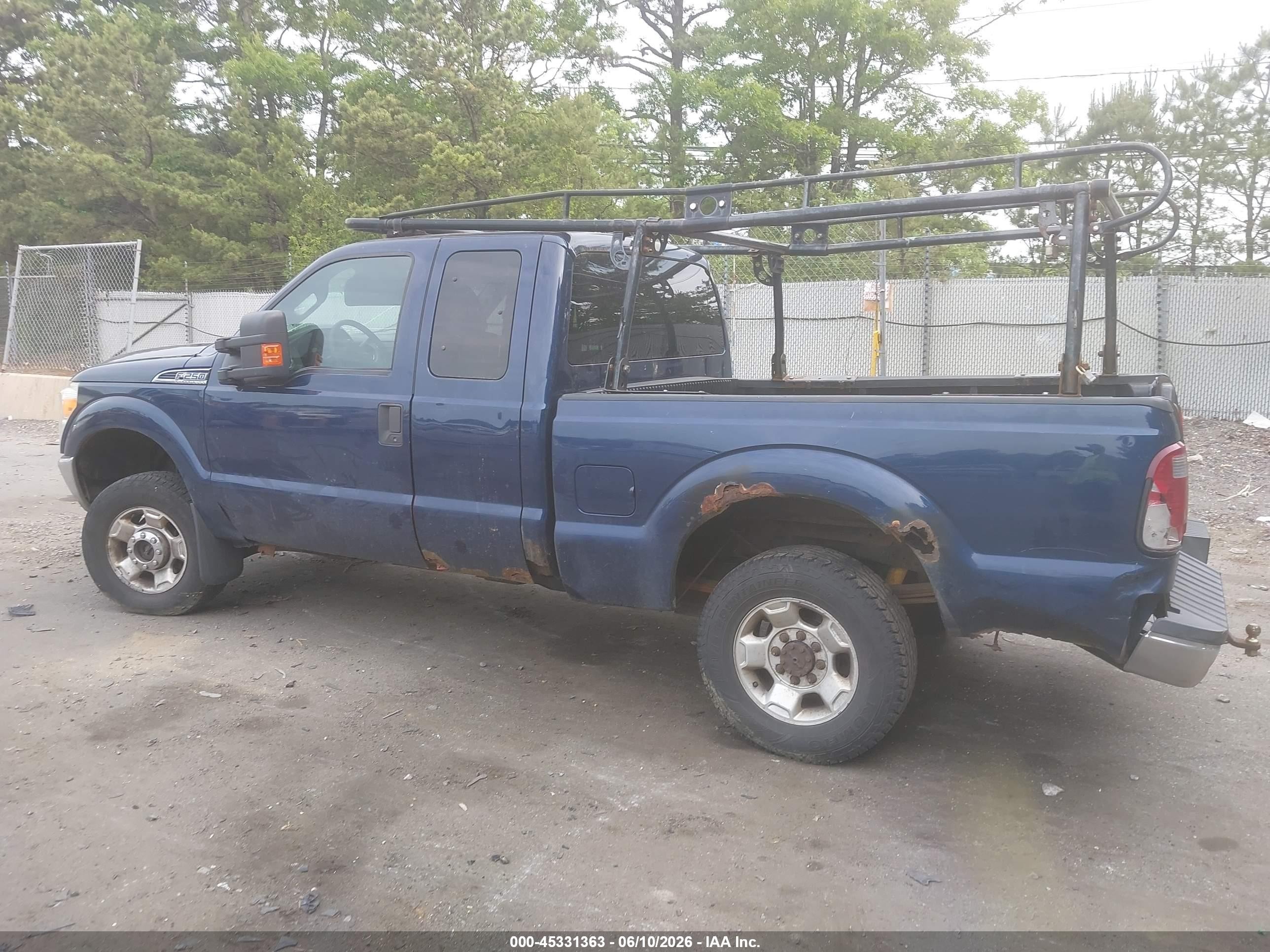 2011 Ford Super Duty F-250 Srw Xlt Blue vin: 1FT7X2B63BEA03679