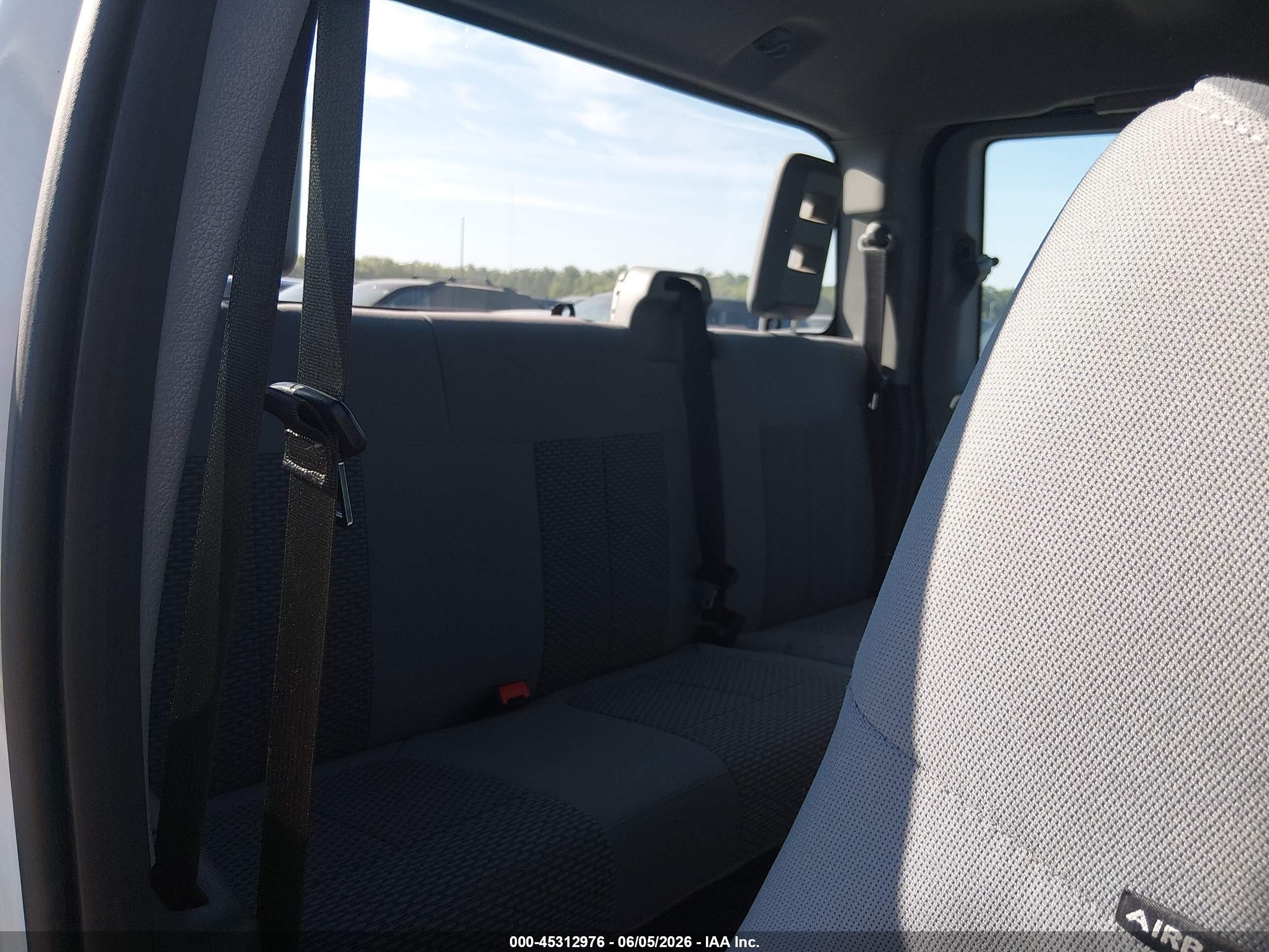 2015 Ford F-250 Xl vin: 1FT7X2B63FEA15269