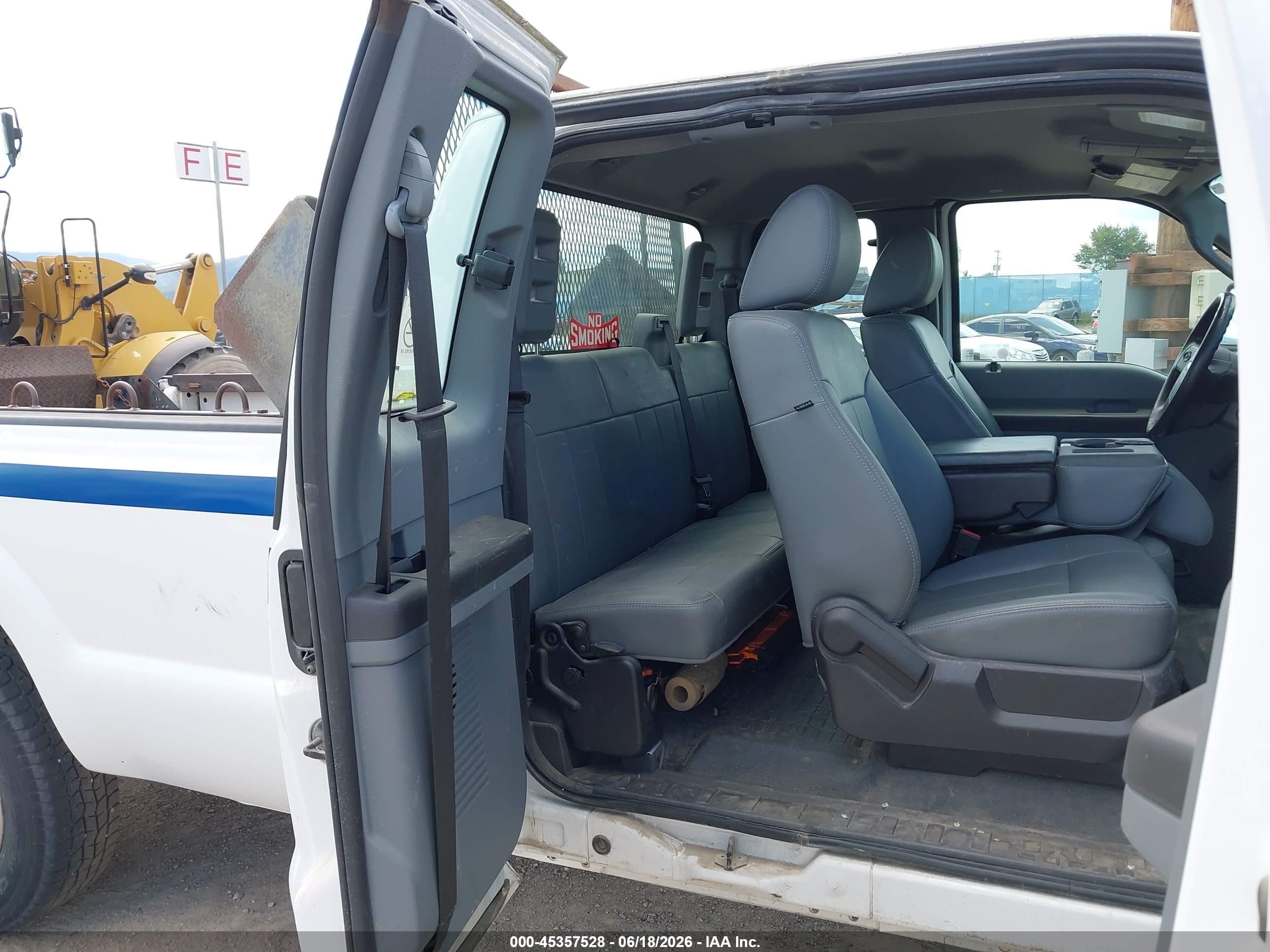 2012 Ford Super Duty F-250 Srw Lariat/xl/xlt White vin: 1FT7X2B64CEB07695
