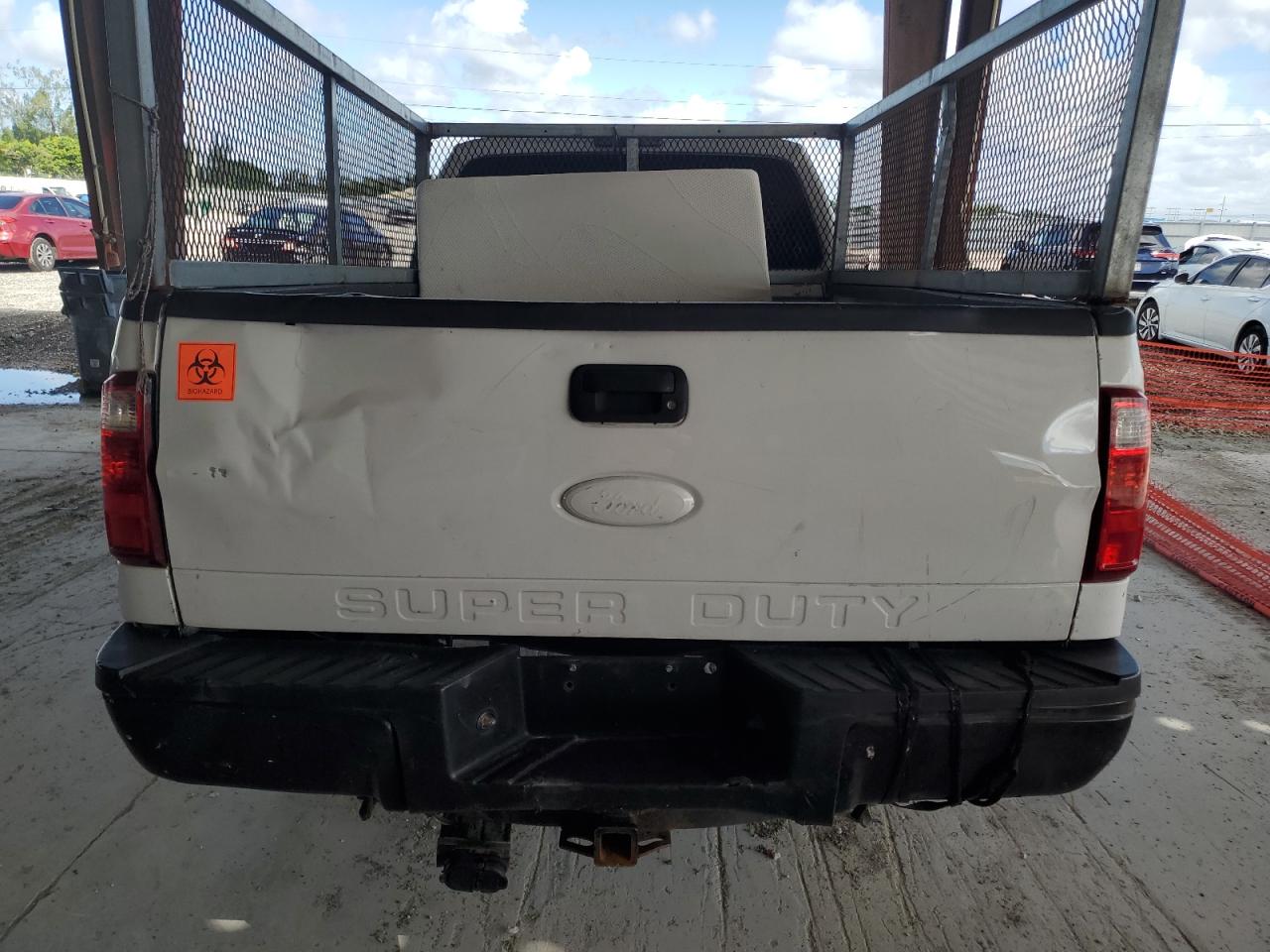 2013 Ford F250 Super Duty Белый vin: 1FT7X2B64DEA23829