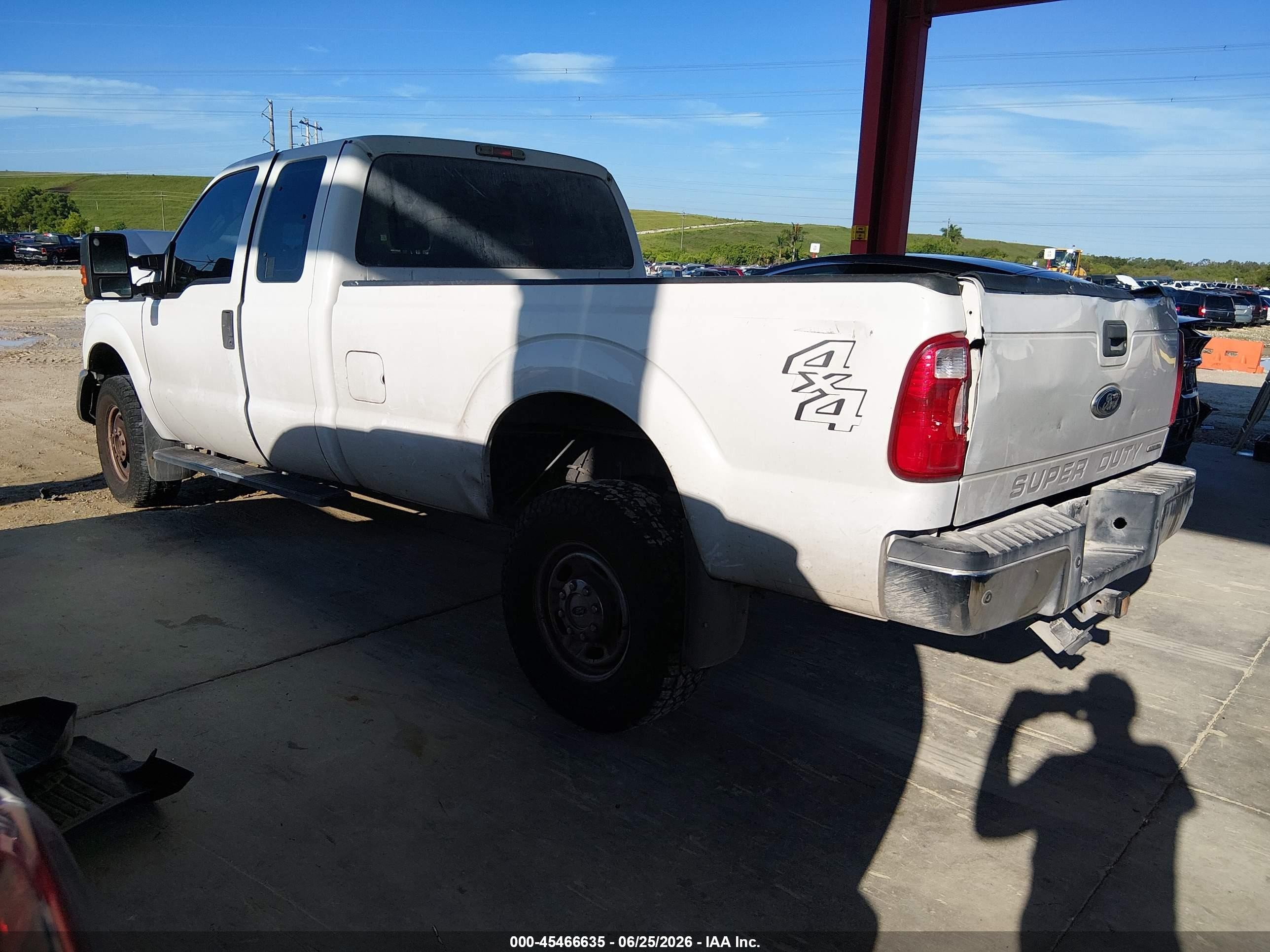 2014 Ford F-250 Lariat/xl/xlt White vin: 1FT7X2B64EEA91307