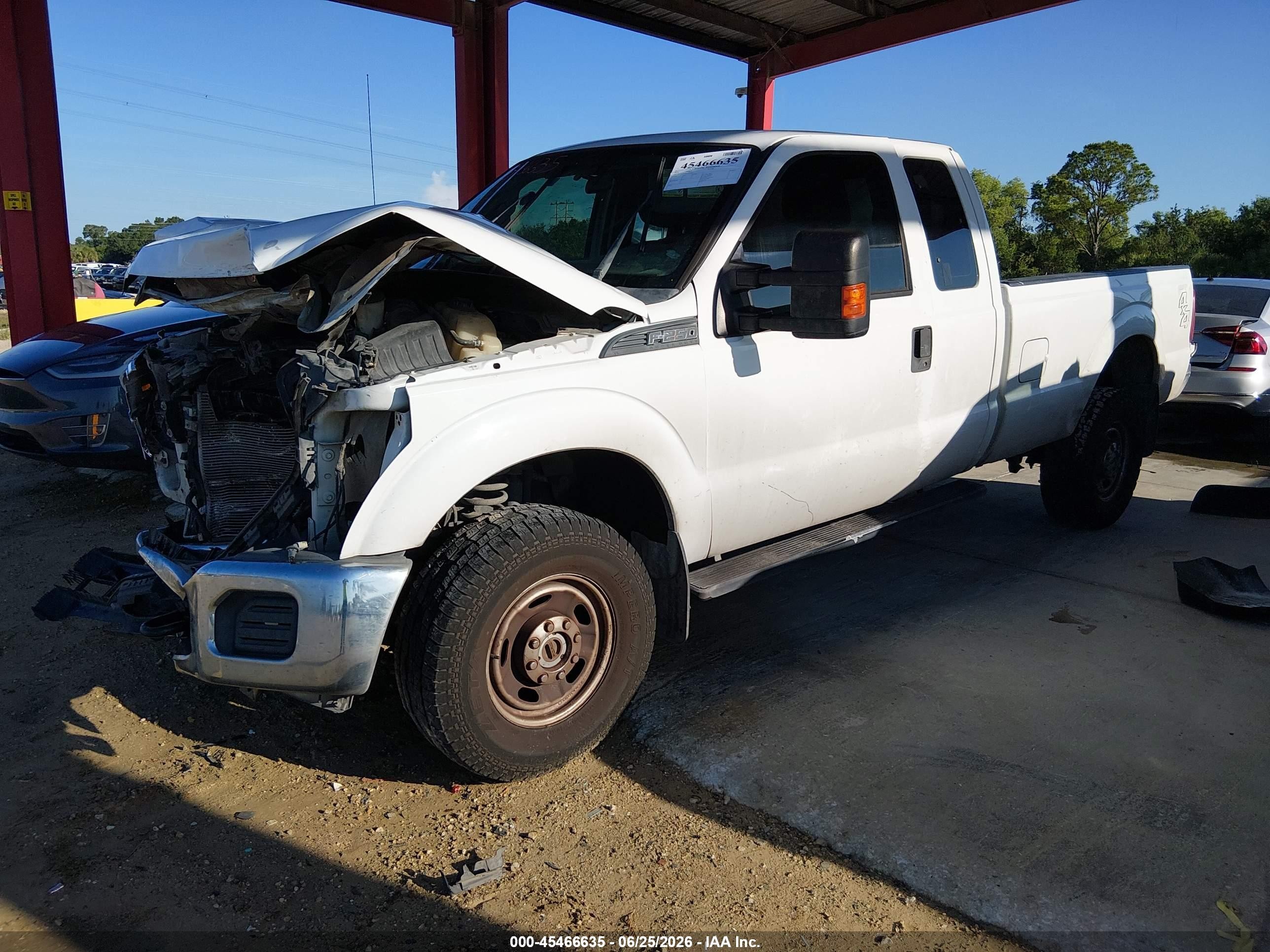 2014 Ford F-250 Lariat/xl/xlt White vin: 1FT7X2B64EEA91307