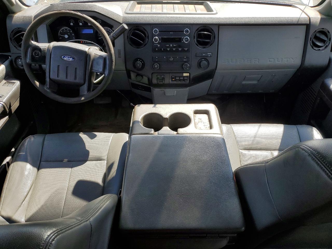 2014 Ford F250 Super Duty Белый vin: 1FT7X2B64EEB05514