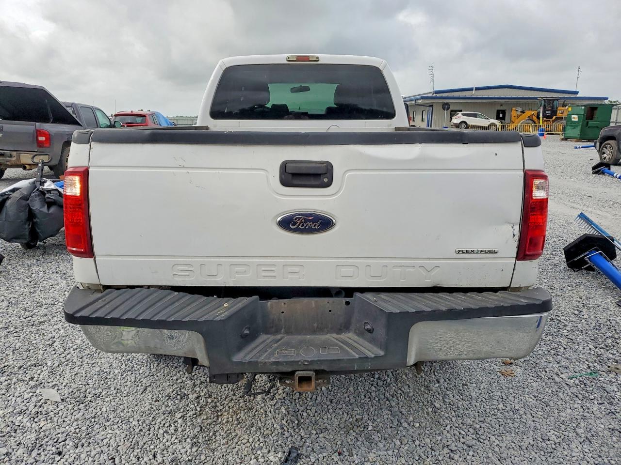 2015 Ford F250 Super Duty White vin: 1FT7X2B64FEA26104