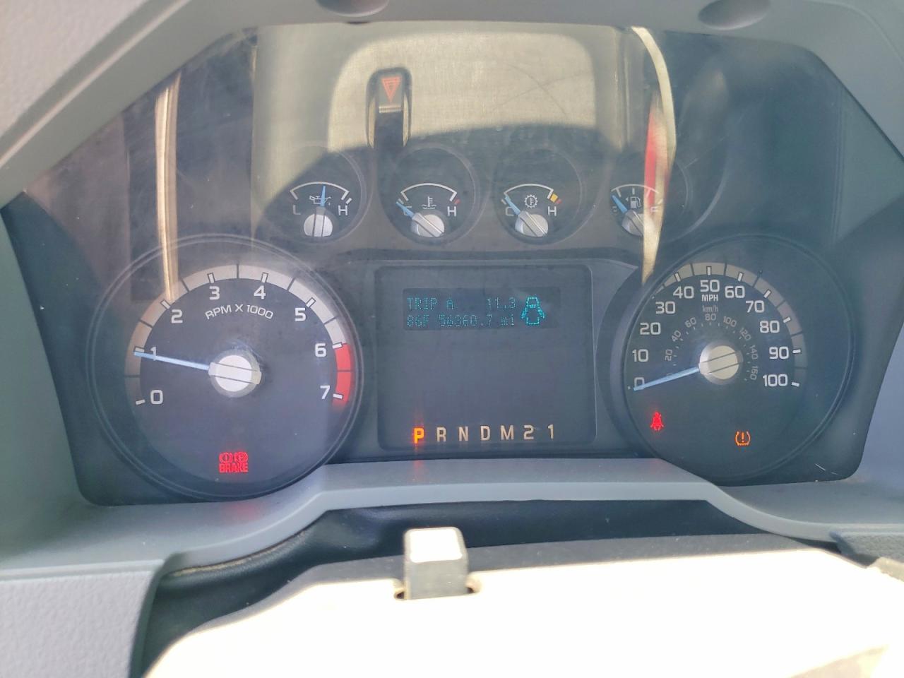 2015 Ford F250 Super Duty White vin: 1FT7X2B64FEA28077