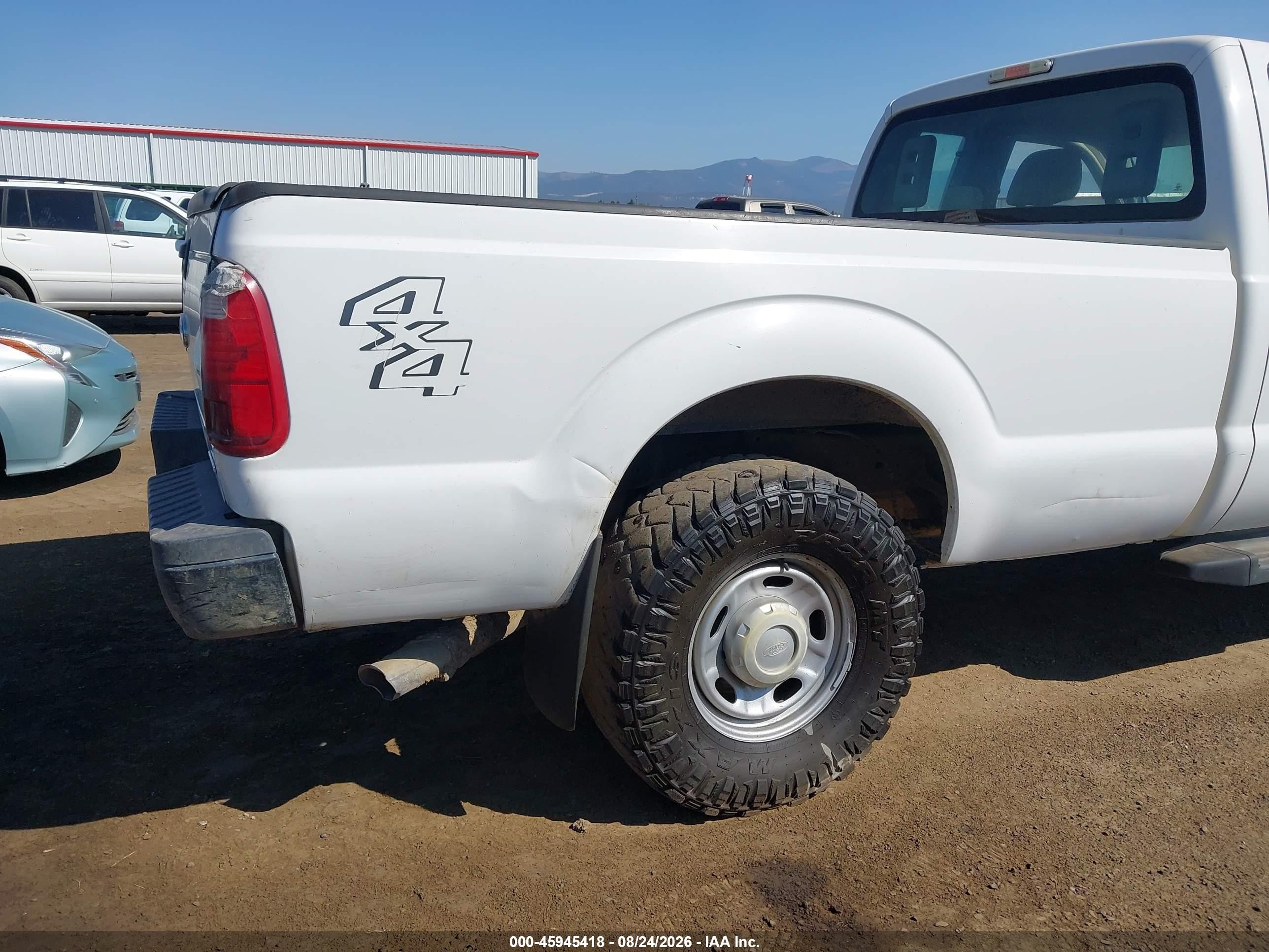 2015 Ford F-250 Xl Белый vin: 1FT7X2B64FEB72177