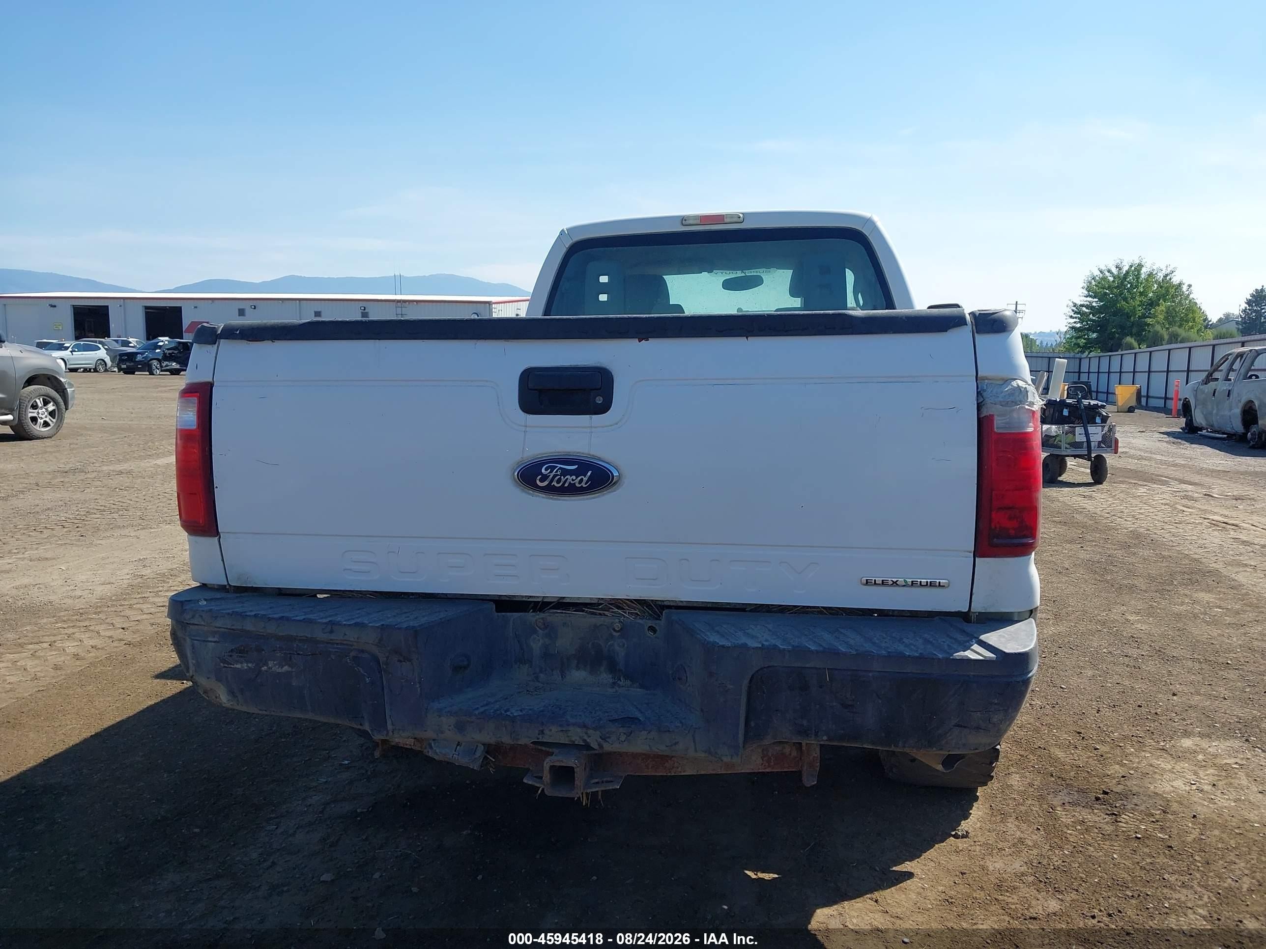2015 Ford F-250 Xl Белый vin: 1FT7X2B64FEB72177