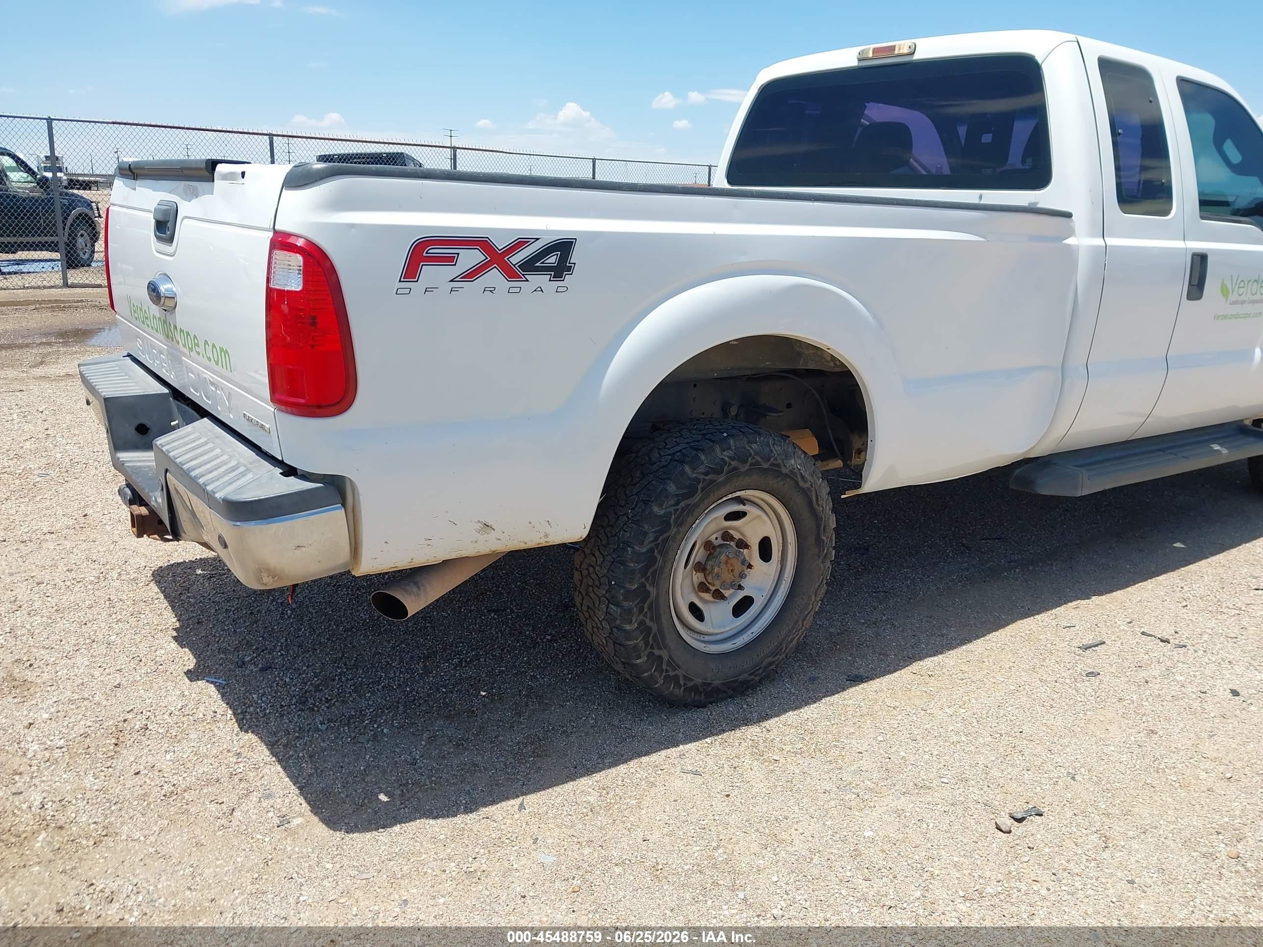 2015 Ford F-250 Lariat/xl/xlt Белый vin: 1FT7X2B64FEB80635