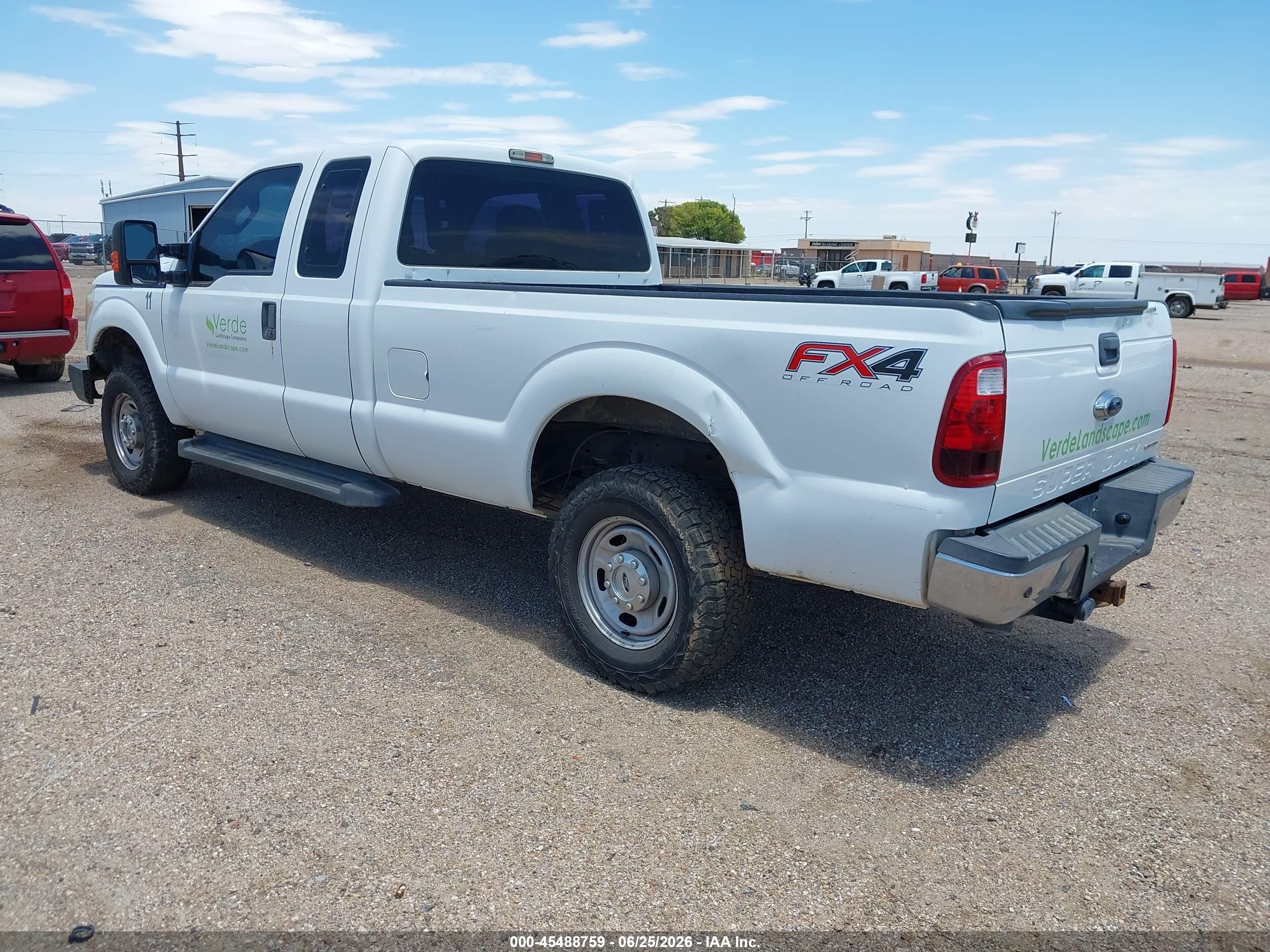 2015 Ford F-250 Lariat/xl/xlt Белый vin: 1FT7X2B64FEB80635