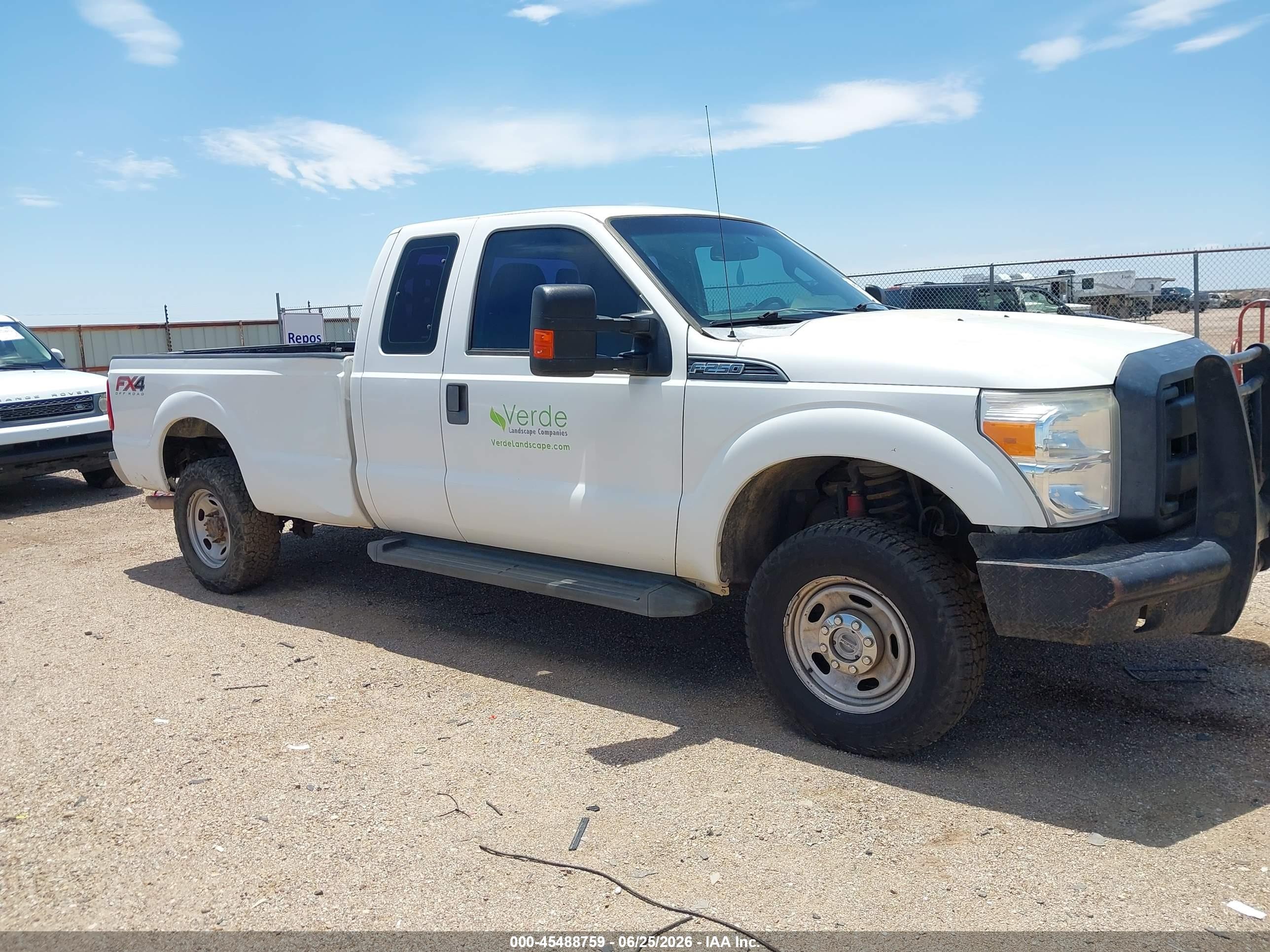 2015 Ford F-250 Lariat/xl/xlt Белый vin: 1FT7X2B64FEB80635