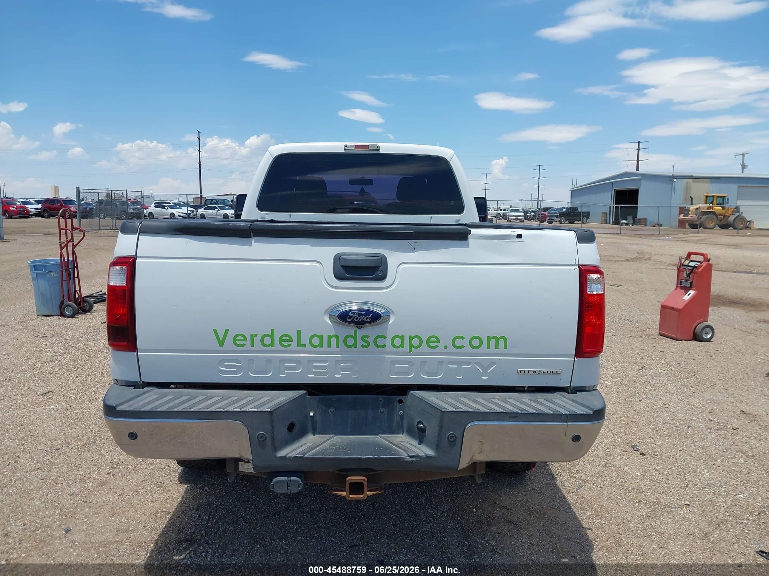 2015 Ford F-250 Lariat/xl/xlt Белый vin: 1FT7X2B64FEB80635