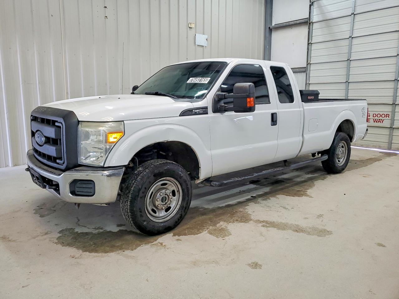 2015 Ford F250 Super Duty White vin: 1FT7X2B64FEB88962