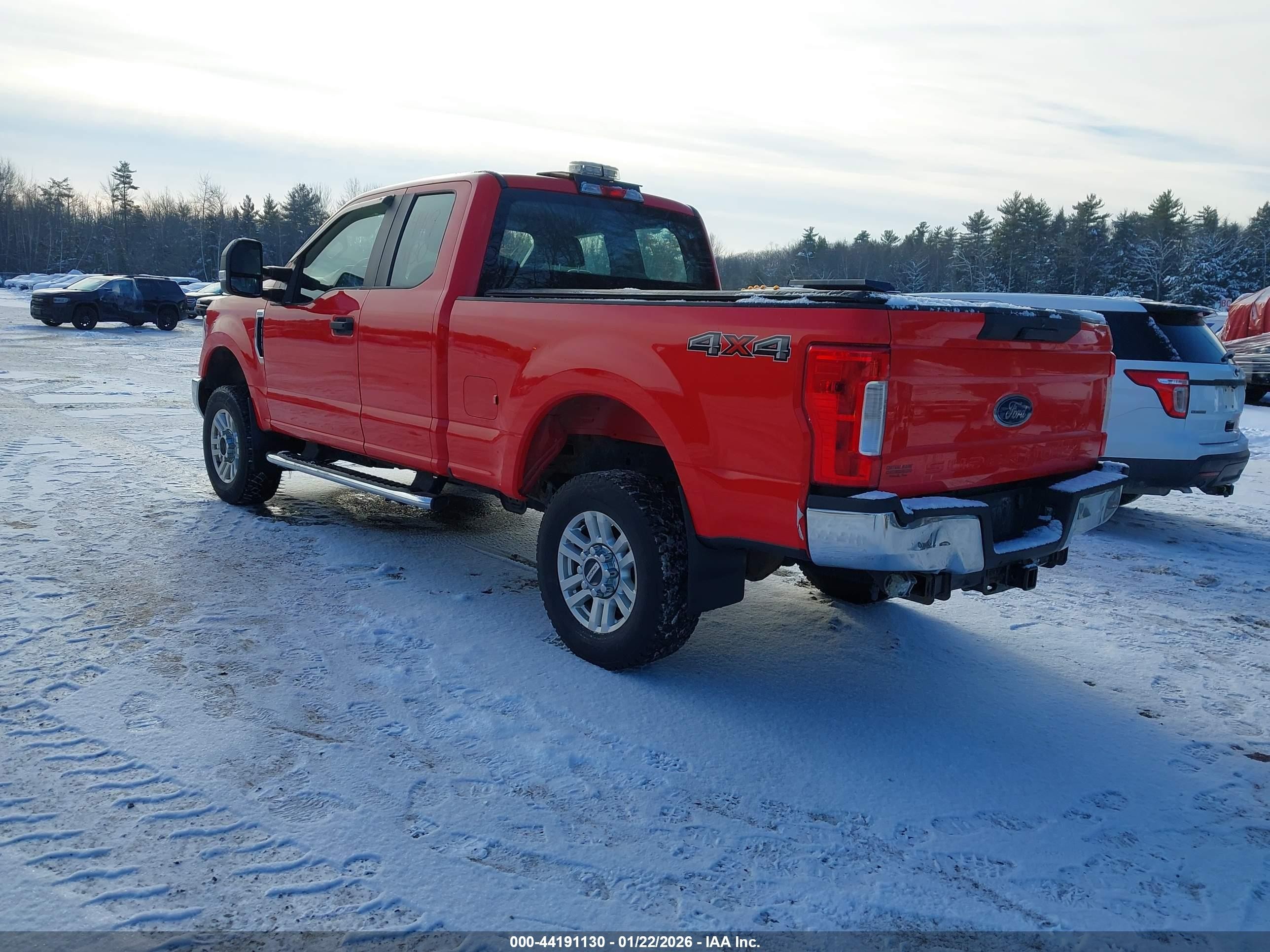 2018 Ford F-250 Xl Red vin: 1FT7X2B64JEC85586