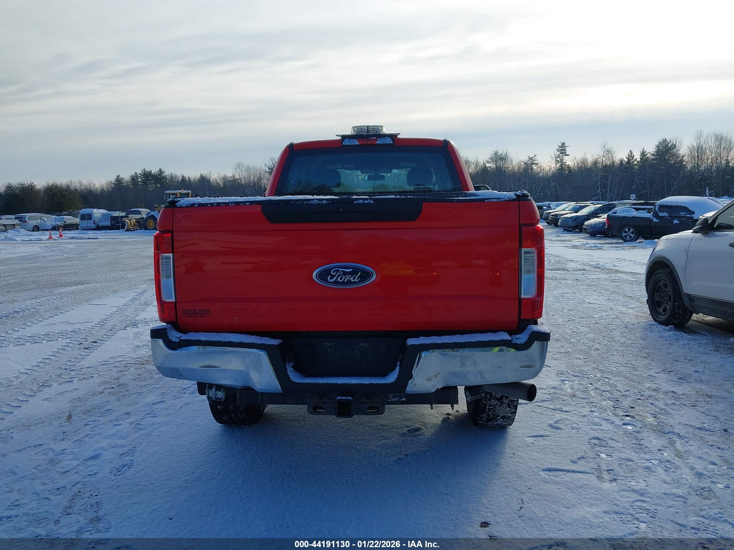 2018 Ford F-250 Xl Red vin: 1FT7X2B64JEC85586