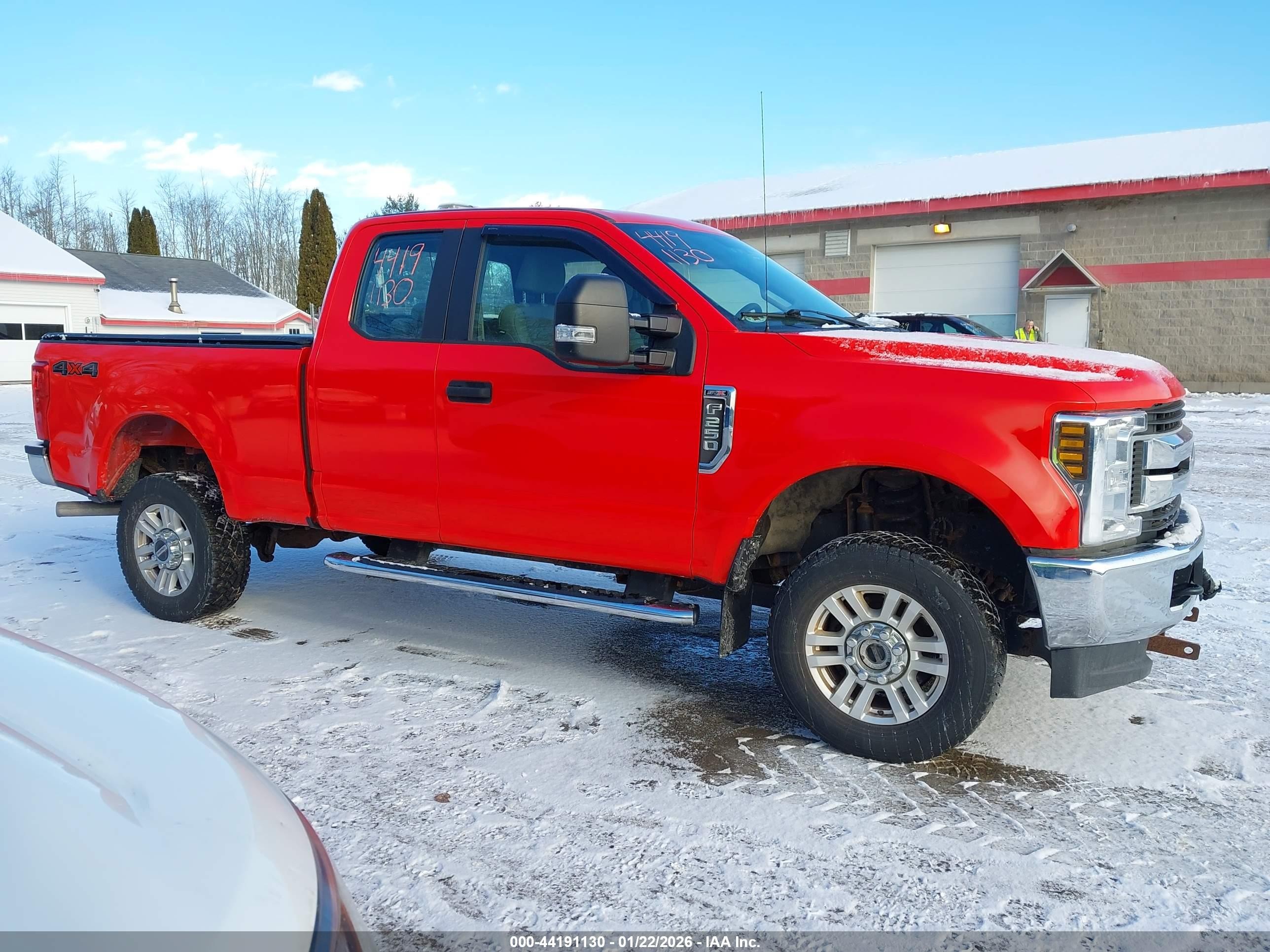2018 Ford F-250 Xl Red vin: 1FT7X2B64JEC85586