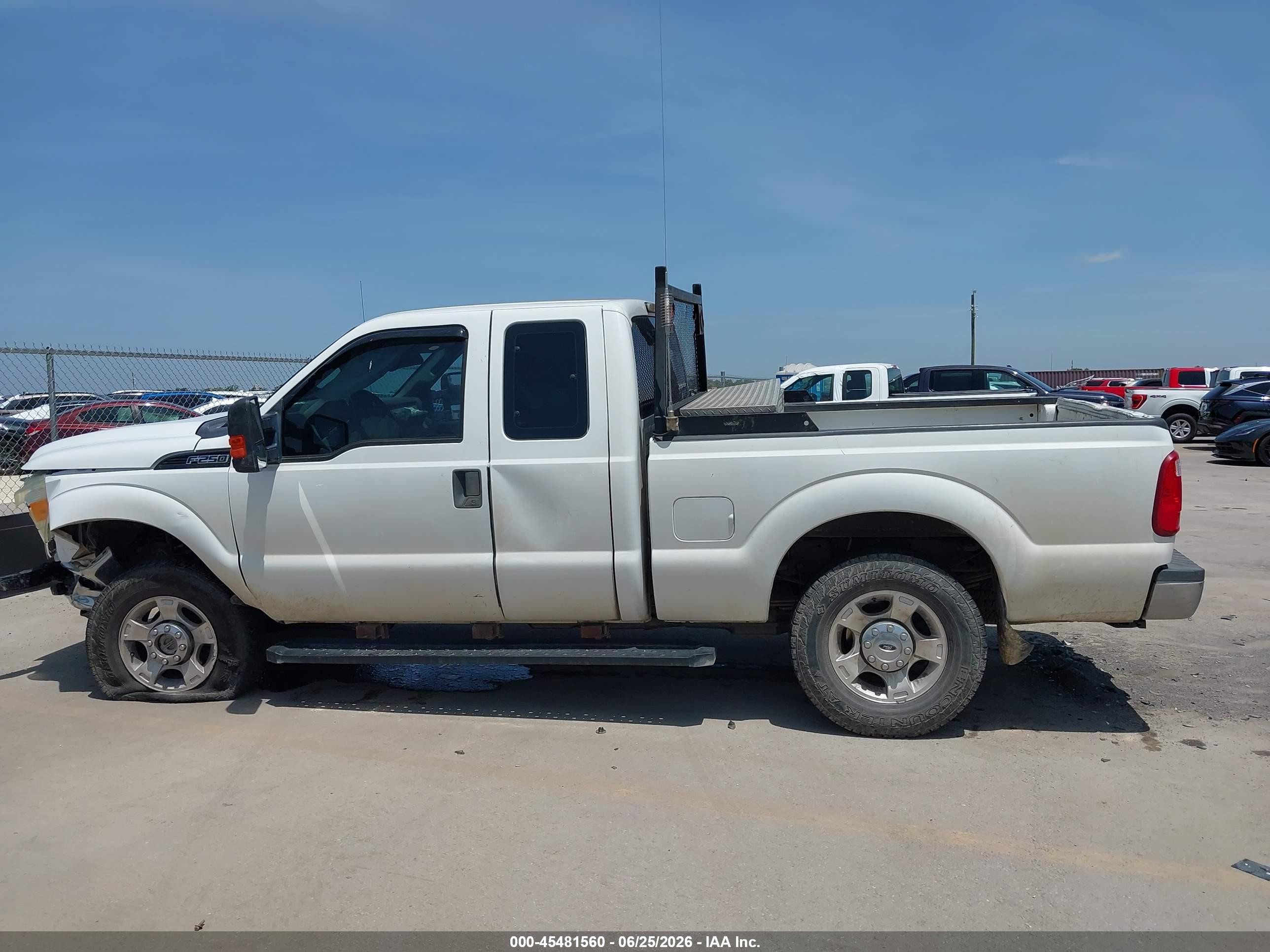 2011 Ford Super Duty F-250 Srw Lariat/xl/xlt Белый vin: 1FT7X2B65BEC96453