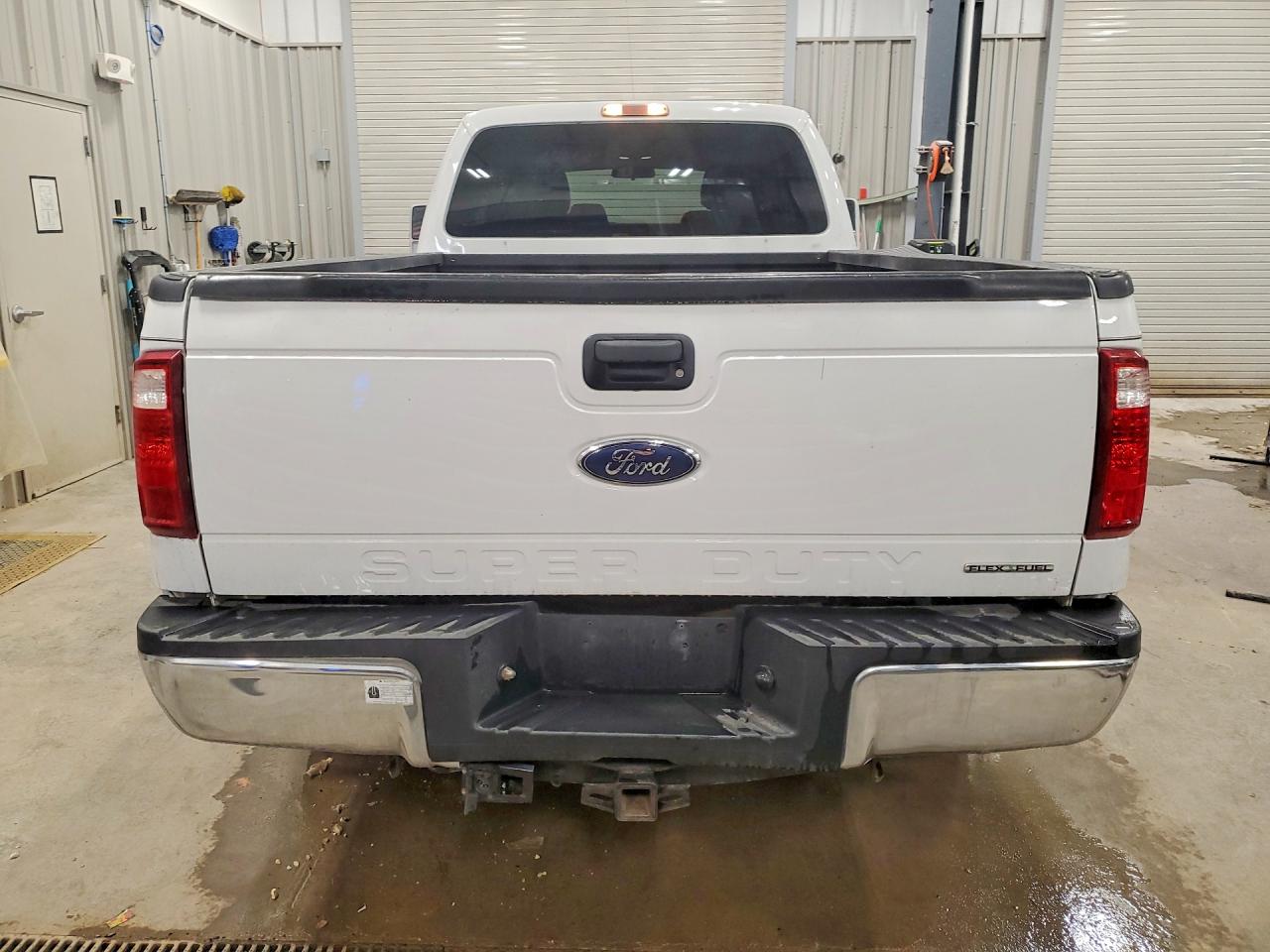 2013 Ford F250 Super Duty White vin: 1FT7X2B65DEB29562